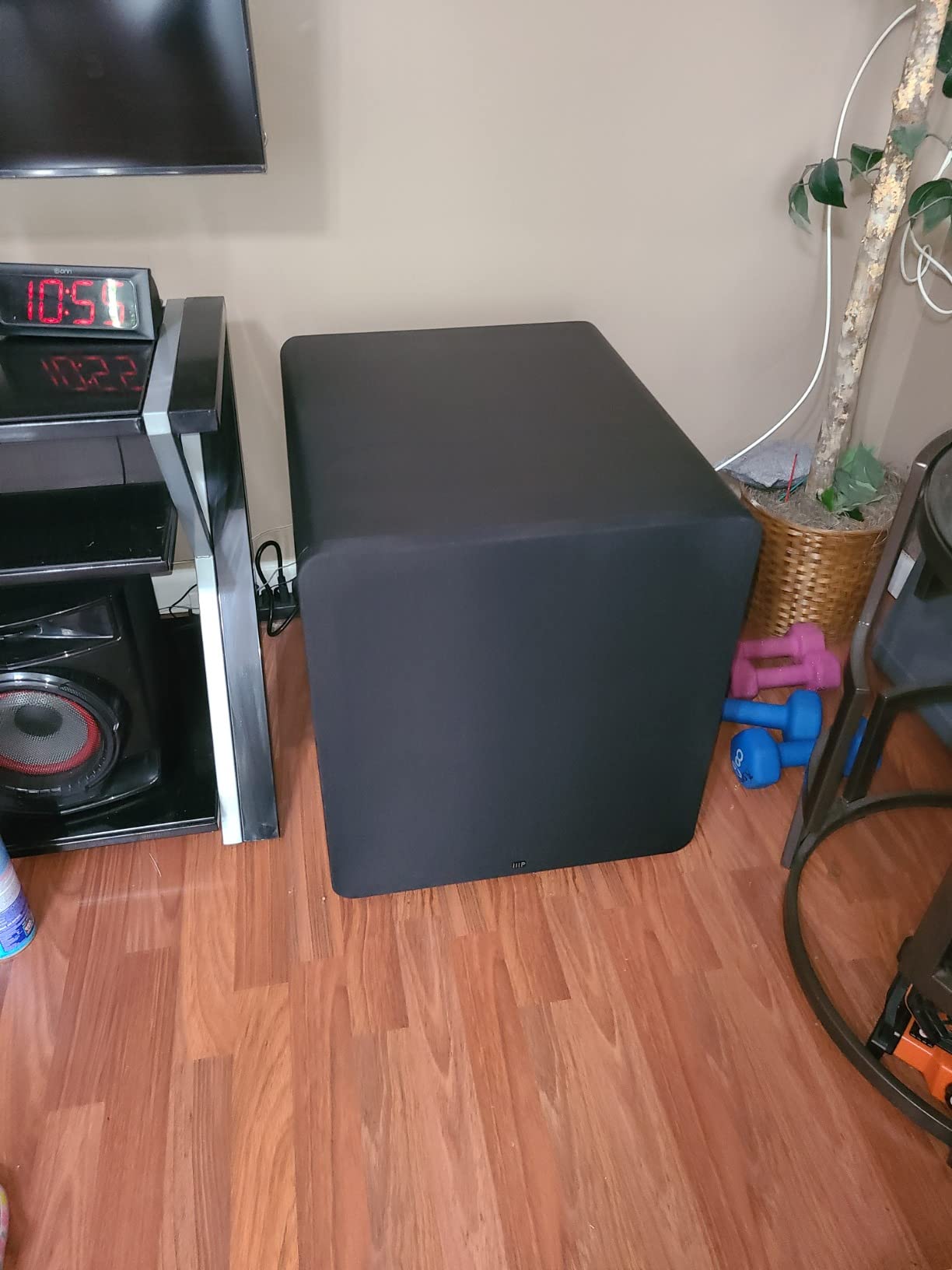 Monoprice SW-15 600 Watt RMS (800 Watt Peak) Powered Subwoofer - 15-Inch, Ported Design, Variable Phase Control, Variable Low Pass Filter, for Home Theater customer photo 2