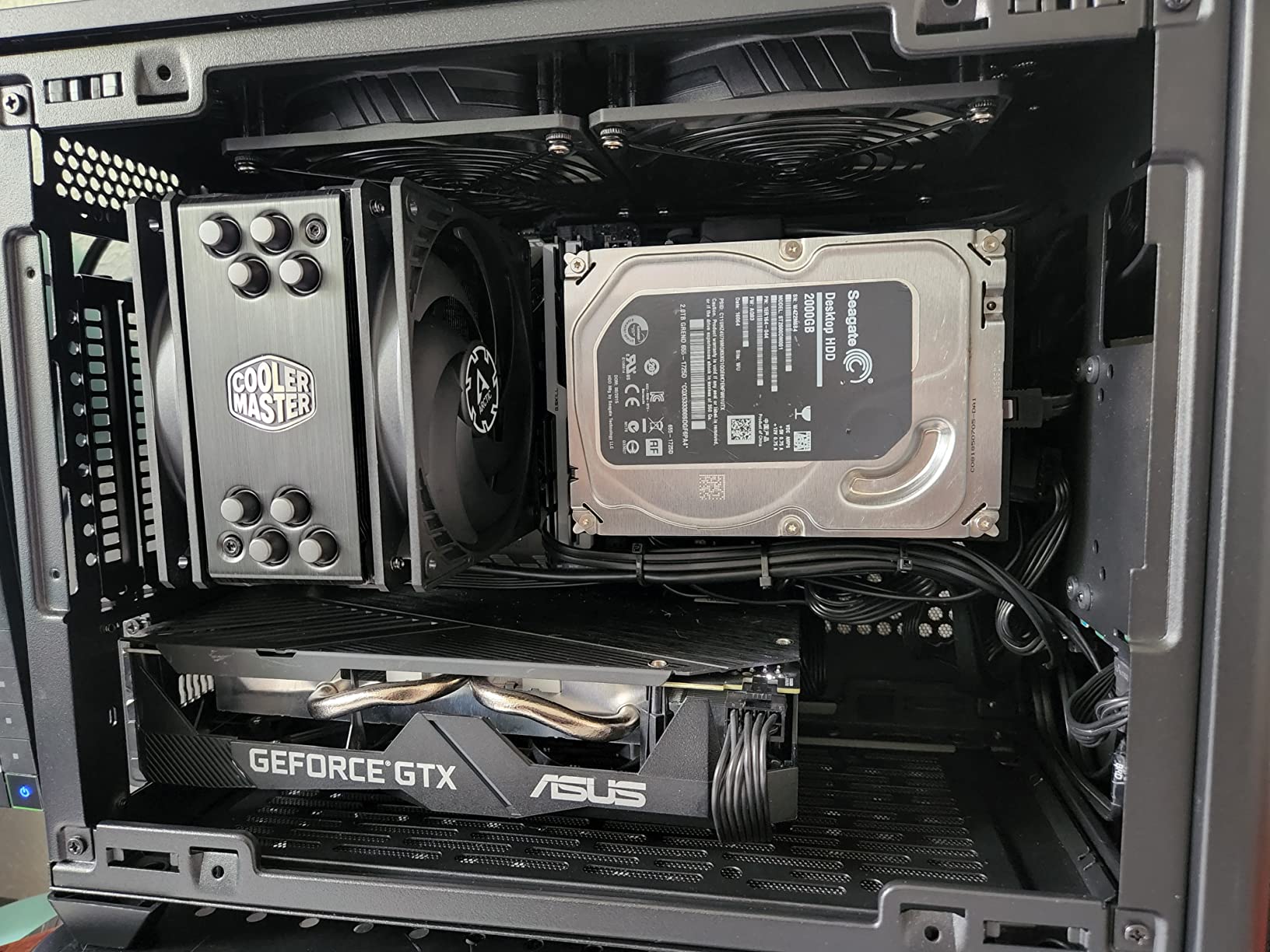 ARCTIC P12 Slim PWM PST - PC Fan, 120 mm Fan, Pressure-optimised customer photo 2