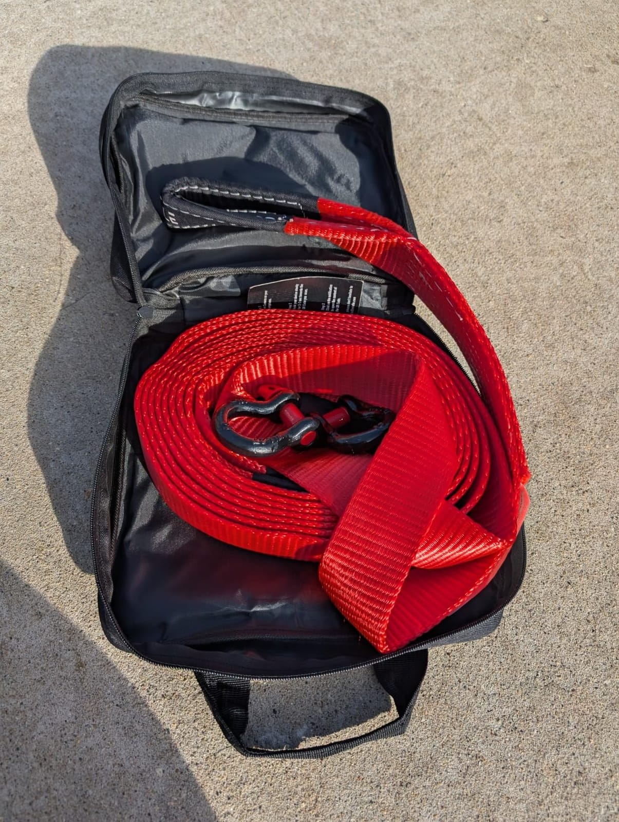 MiolleGear Tow Strap 4”x30’- 45000lbs MBS Recovery Strap Kit Includes: Tow Rope, 2 D-Ring Shackles MBS- 62700LBS, Storage Case customer photo 2