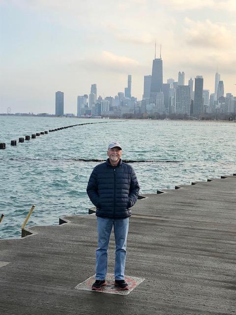 Amazon Essentials Men's Packable Lightweight Water-Resistant Puffer Jacket (Available in Big & Tall) customer photo 2