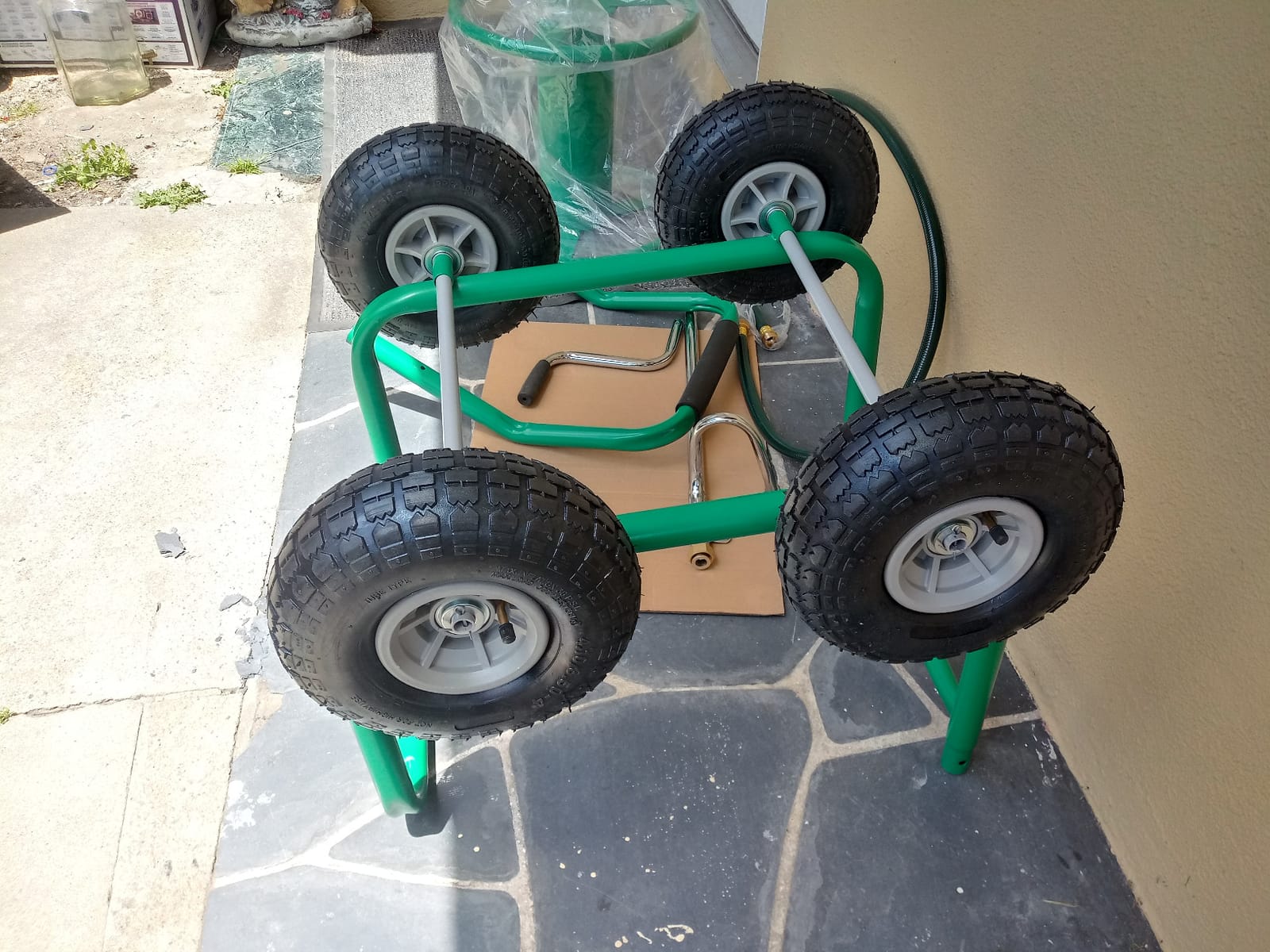 Garden Hose Reel Cart with Wheels, Holds 300-Feet of 5/8-Inch Hose, Heavy Duty Yard Water Planting 4 Wheels Outdoor Garden Lawn Water Truck with Storage Basket,Black customer photo 1