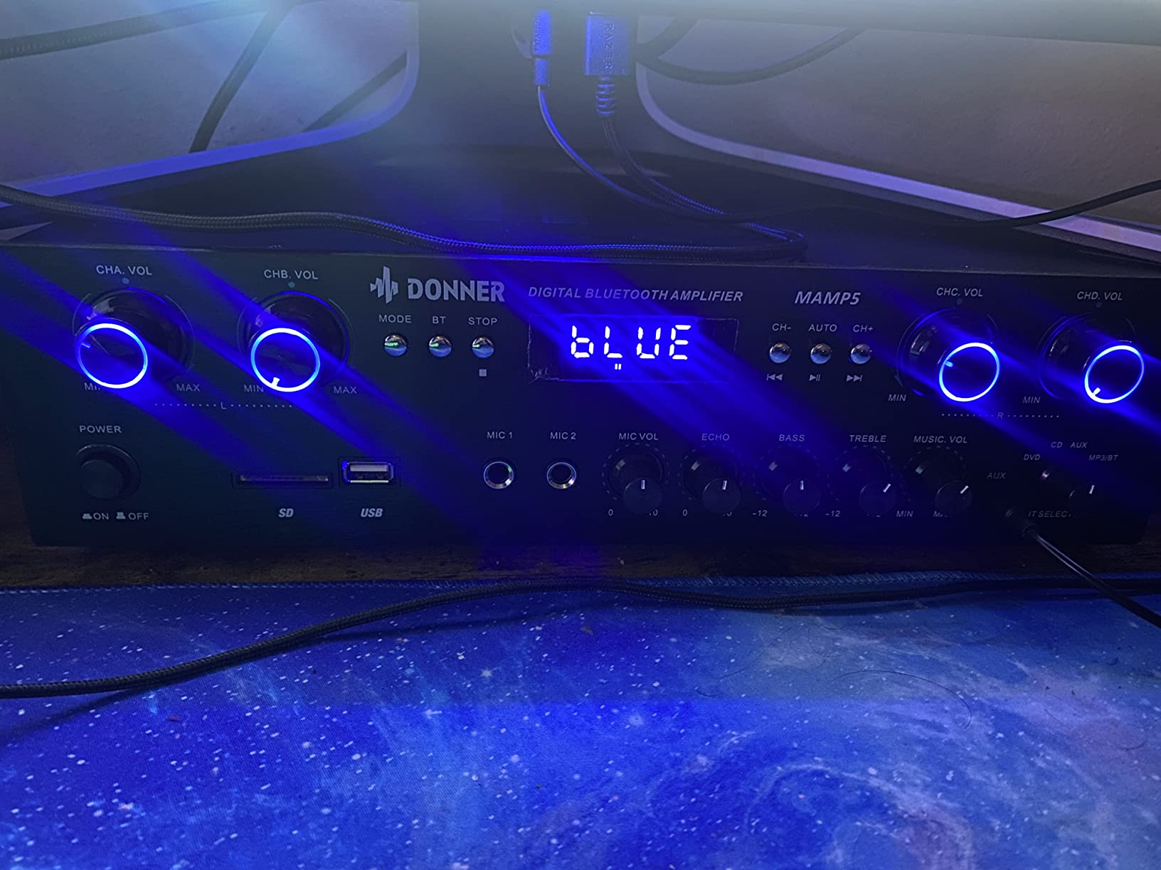 Donner Bluetooth 5.0 Stereo Audio Amplifier Receiver, 4 Channel 440W Peak Power Home Theater Stereo Receiver with USB, SD, FM, 2 Mic in Echo, RCA, LED, Speaker Selector for Studio, Home - MAMP5 customer photo 1