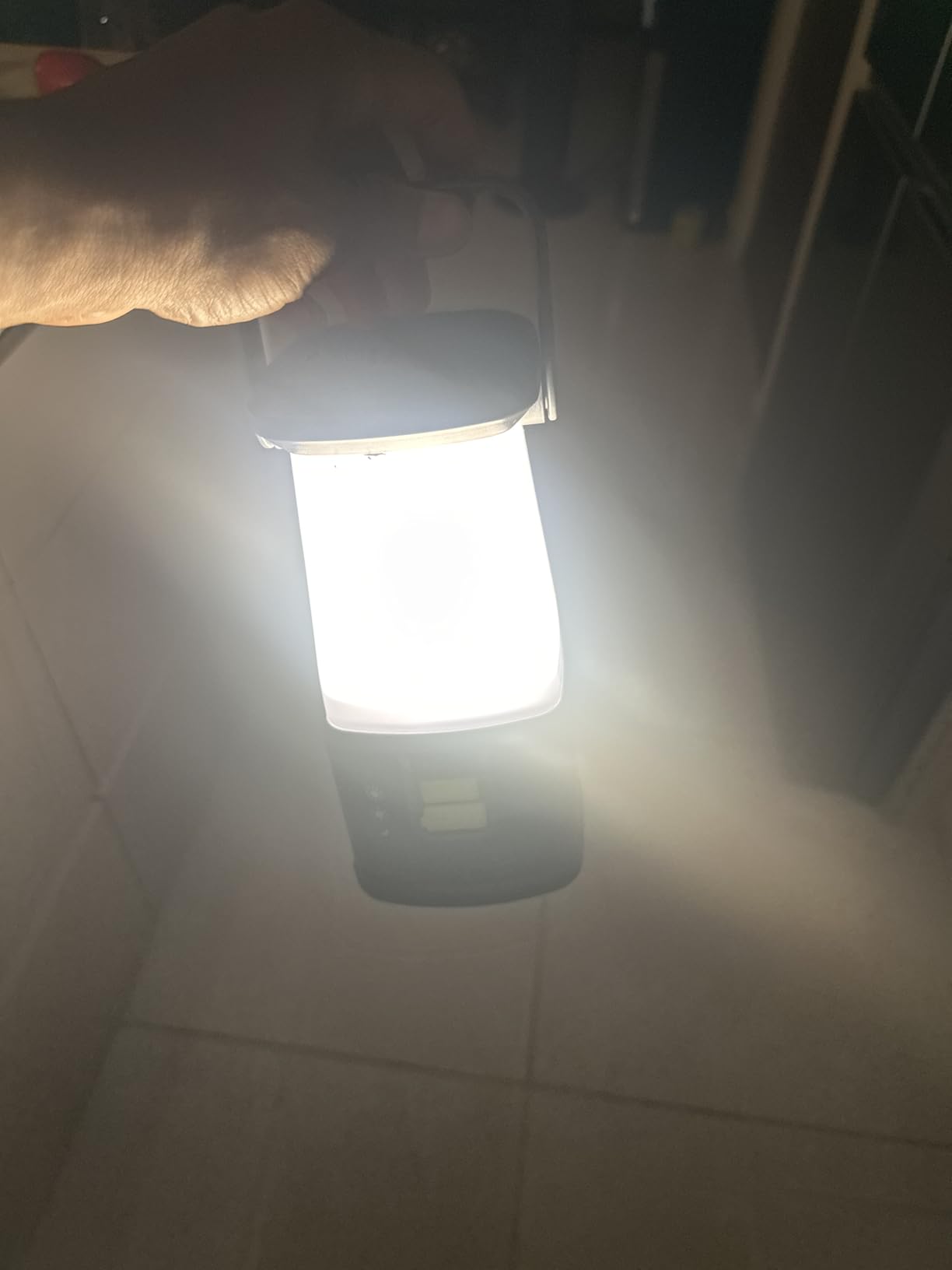 ENERGIZER WeatheReady LED Camping Lantern PRO-360, IPX4 Water Resistant Tent Light, Ultra Bright Battery Powered Lanterns for Camping, Outdoors, Emergency Power Outage customer photo 2