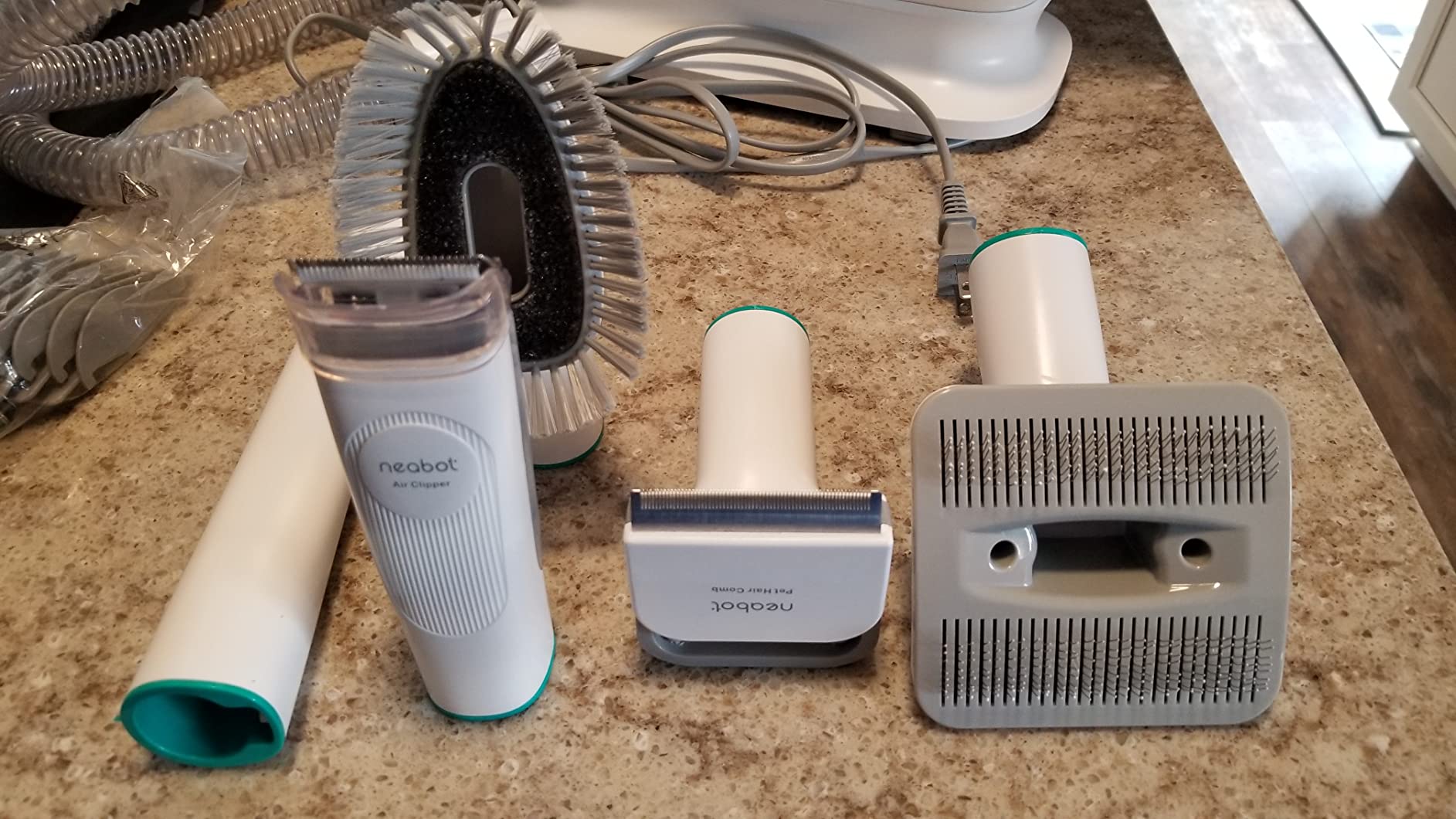 Neakasa P1 Pro Dog Grooming Vacuum, 6-in-1 Kit, 2-Year Protection Plan | 9000Pa Powerful Suction, Low Noise, 1L Dust Cup, Groom, Trim & Vacuum Loose Hair at Home customer photo 2