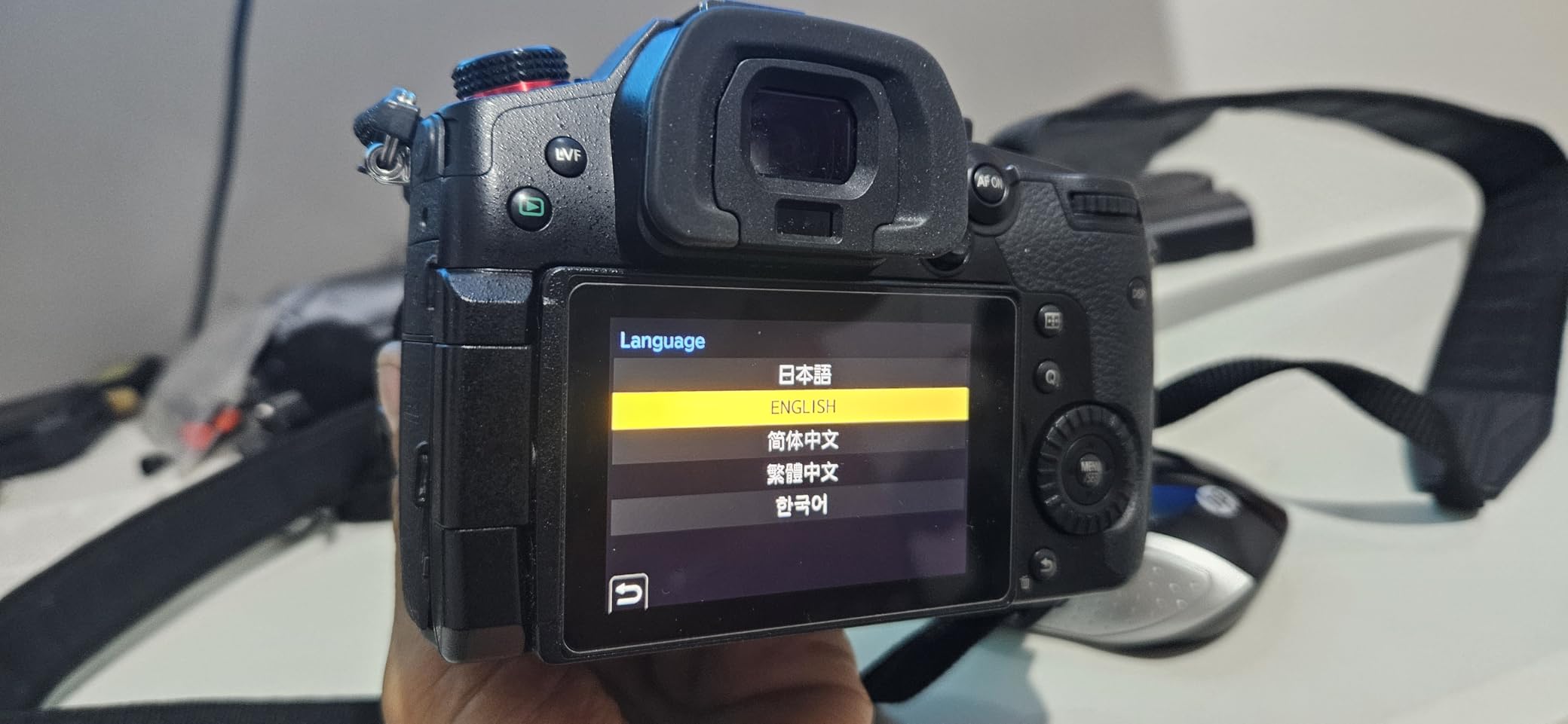 Panasonic LUMIX GH5M2, 20.3MP Mirrorless Micro Four Thirds Camera with Live Streaming, 4K 4:2:2 10-Bit Video, Unlimited Video Recording, 5-Axis Image Stabilizer DC-GH5M2 Black | 4K 4:2:2 10-Bit Video, 5-Axis Image Stabilizer DC, Live Streaming customer photo 2