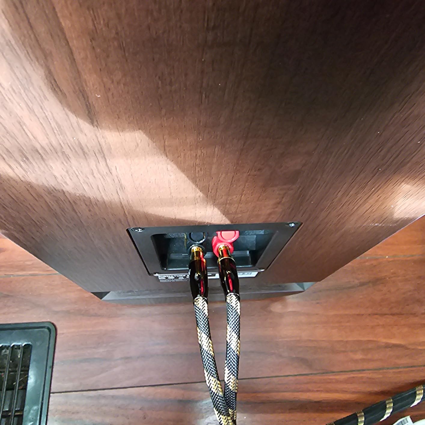Polk Audio Signature Elite ES60 Tower Speaker, Single, Stunning Black customer photo 1