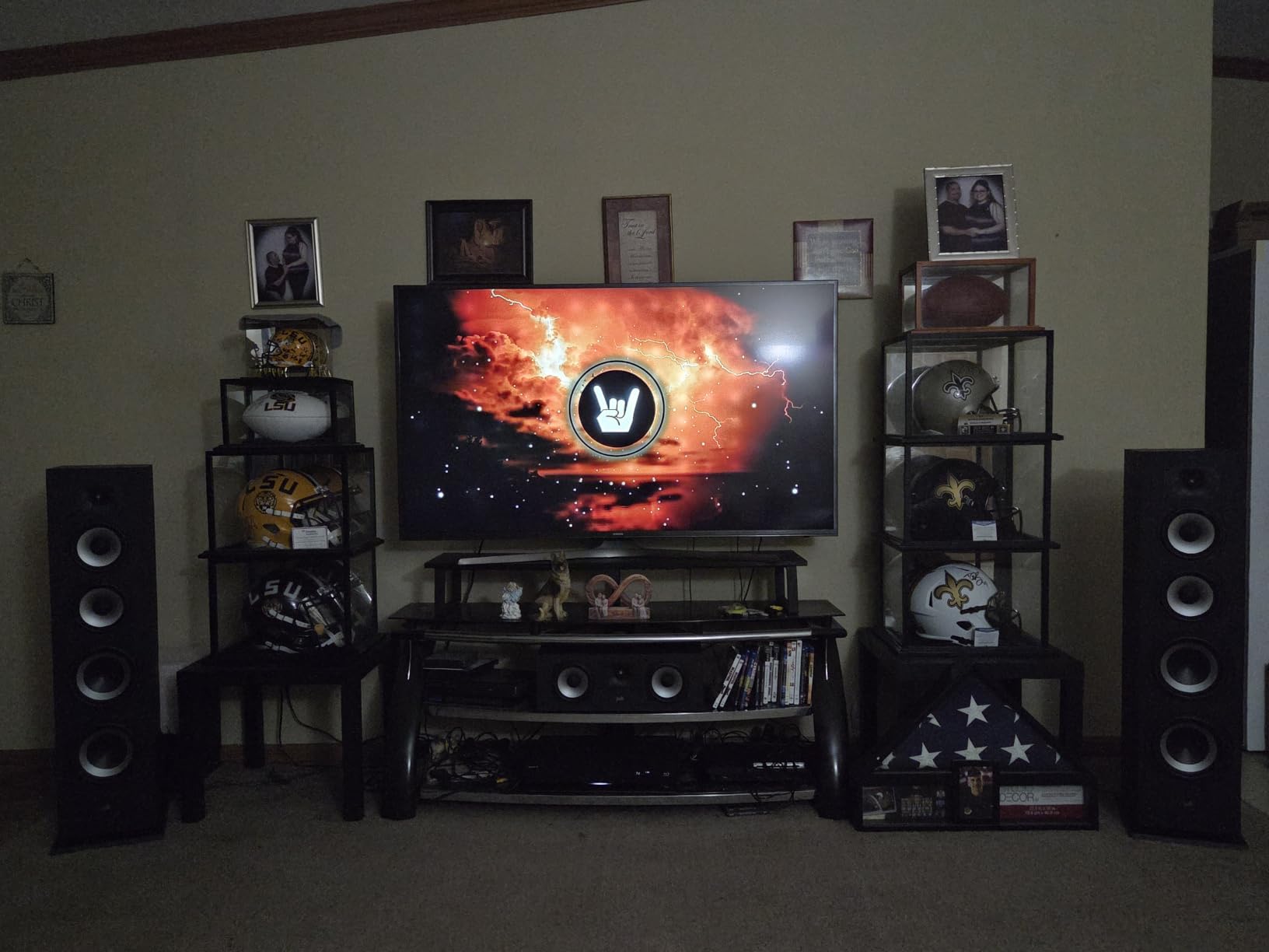 Polk Audio Monitor XT30 Compact Center Channel Speaker (Midnight Black) customer photo 2