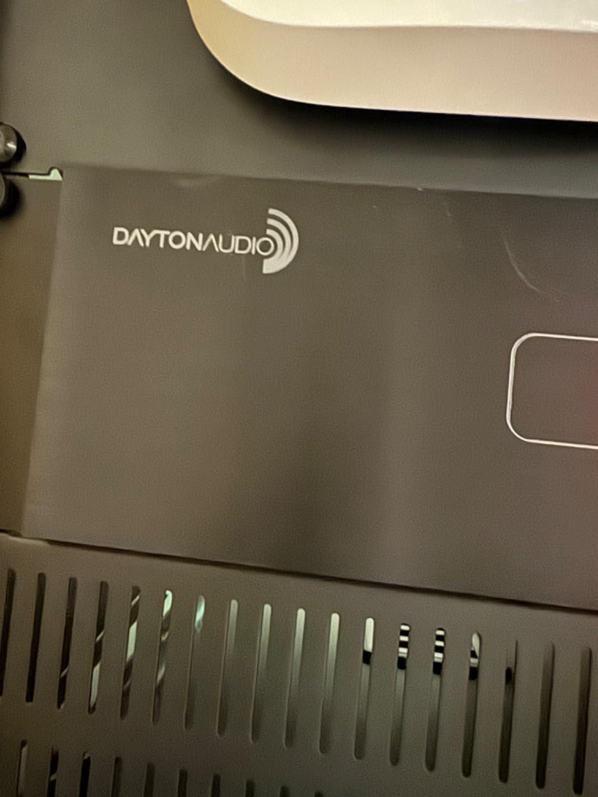 Dayton Audio DAX88 8-Source 8-Zone Bridgeable Distributed Audio Matrix Amplifier with Integrated Wi-fi and Mobile App customer photo 2