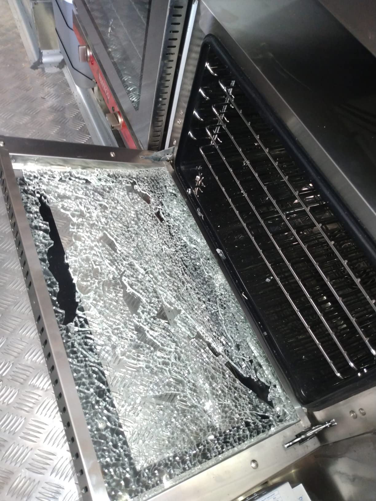 Kratos Commercial Countertop Oven | Half-Size Electric Convection Oven customer photo 1