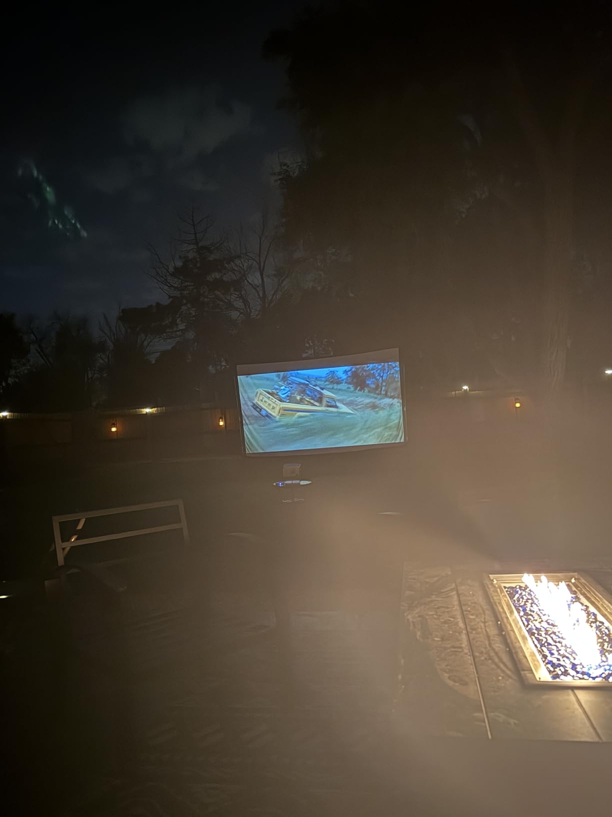 100 Inch Outdoor Projector Screen with One-Piece Telescopic Stand, Wrinkle-Resistant 4K HD Movie Screen for Backyard, Camping and Indoor Home Theater (Fits Long Throw Projectors) customer photo 1