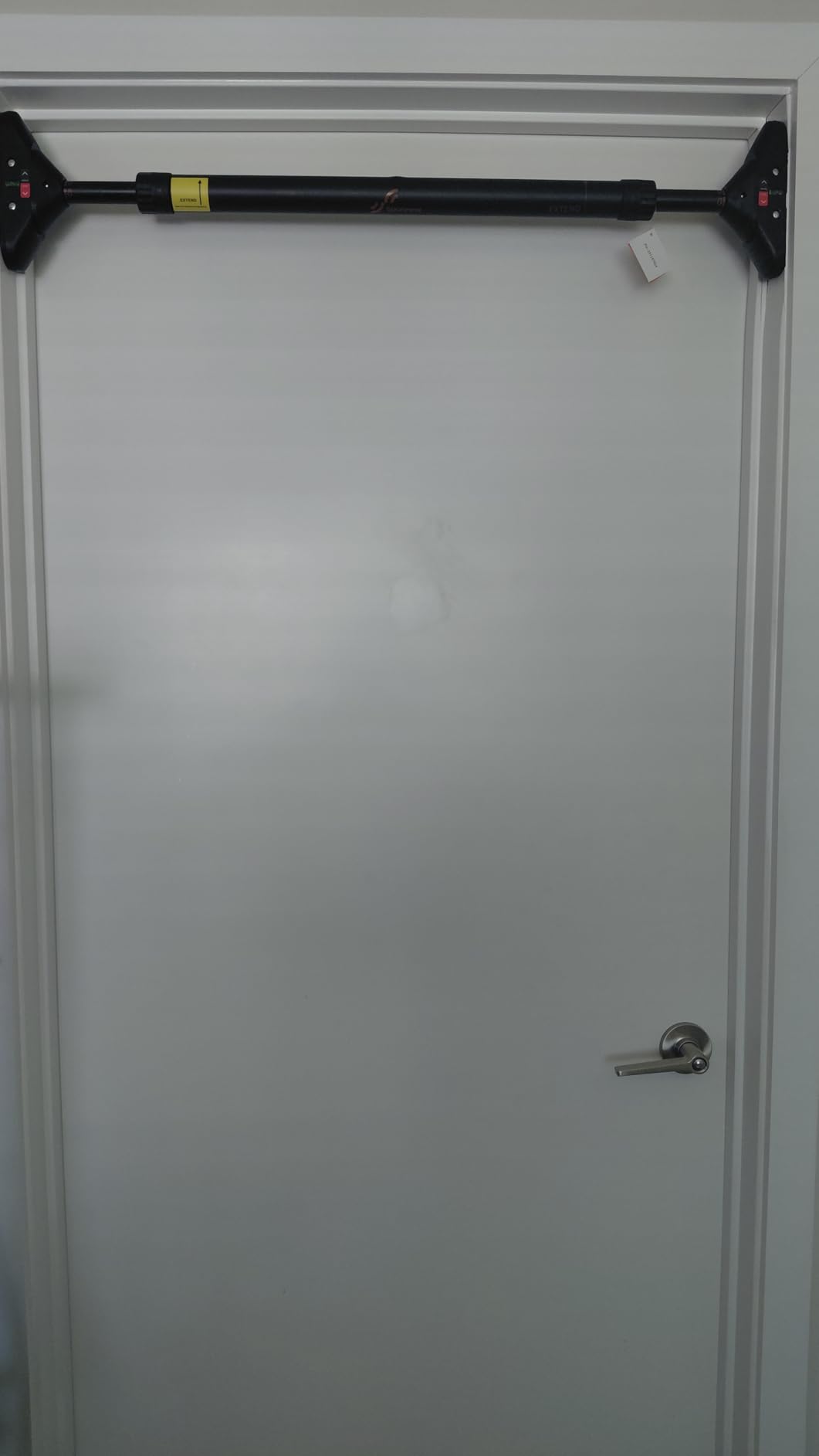 Sportneer Pull Up Bar for Doorway, No-Drill, 29.5-37 in, 440 lb customer photo 1