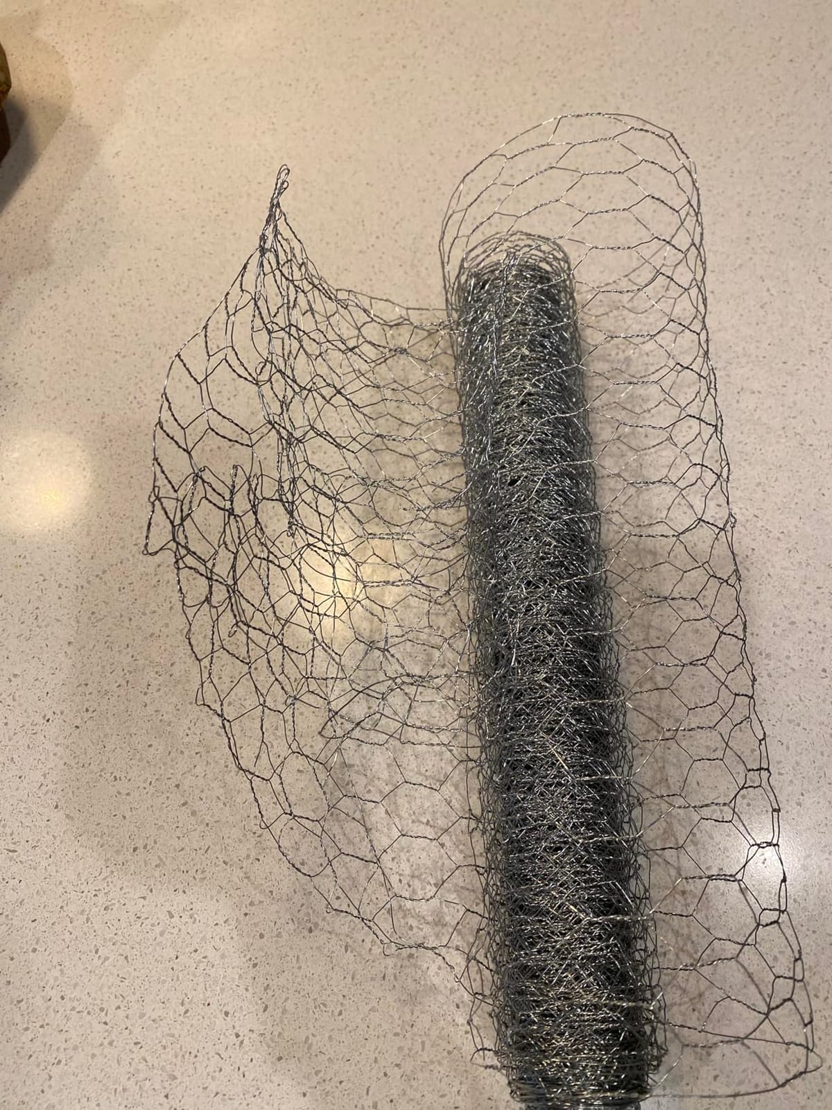 Chicken Wire 13.7 in x 236 in Poultry Wire Netting Hexagonal Galvanized Mesh Garden Fence Barrier for Craft Projects, Pet Rabbit Chicken Fencing customer photo 2