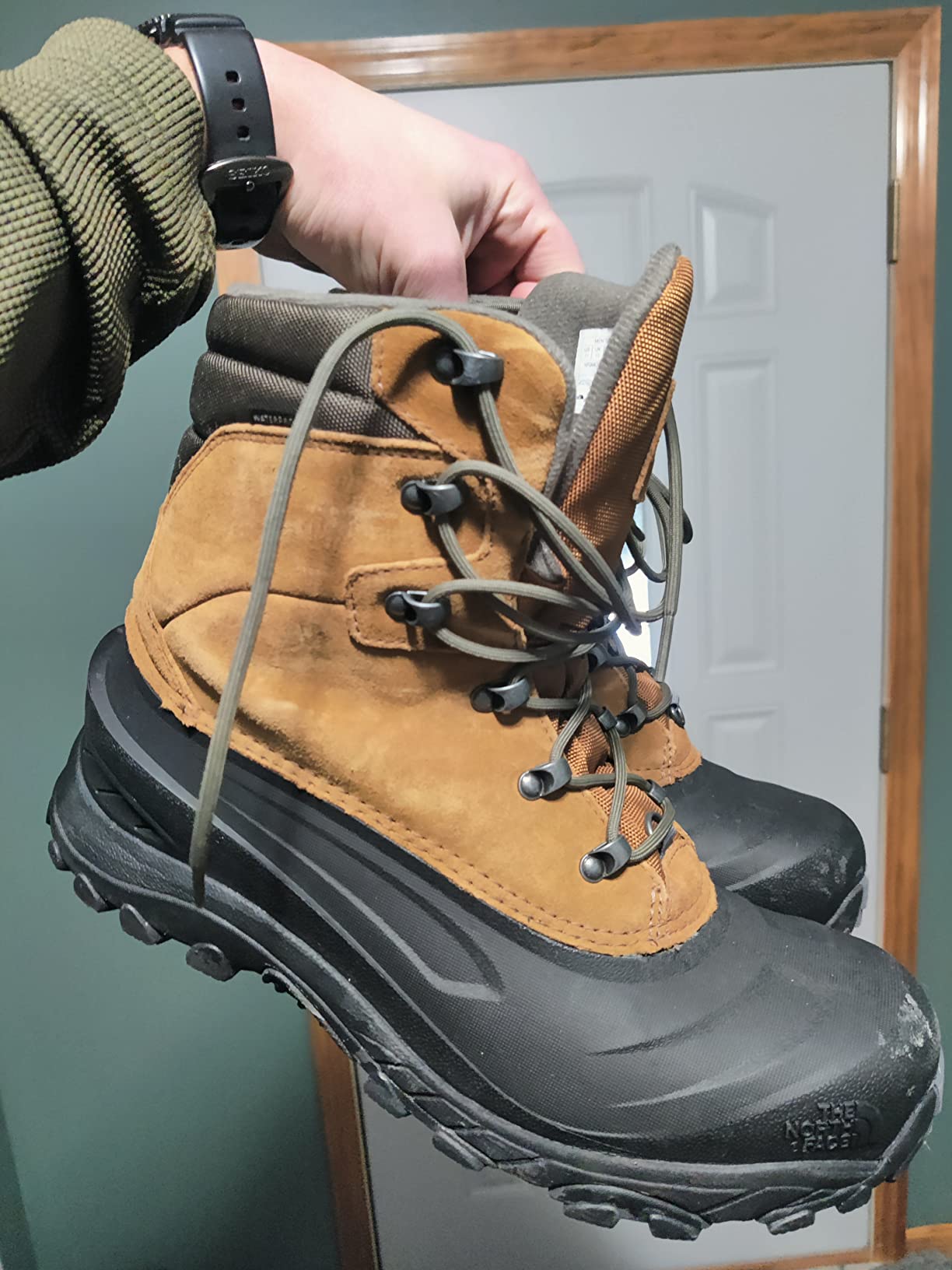THE NORTH FACE Men's Chilkat V Lace-up Waterproof Snow Boot | 200g of Premium Insulation customer photo 1