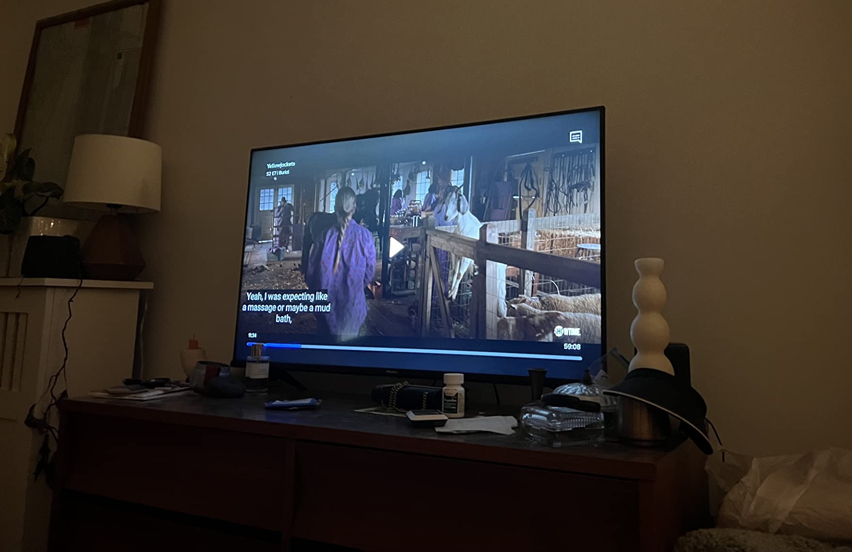 Hisense 55-Inch Class A6 Series 4K UHD Smart Google TV with Alexa Compatibility, Dolby Vision HDR, DTS Virtual X, Sports & Game Modes, Voice Remote, Chromecast Built-in (55A6H) , Black customer photo 1