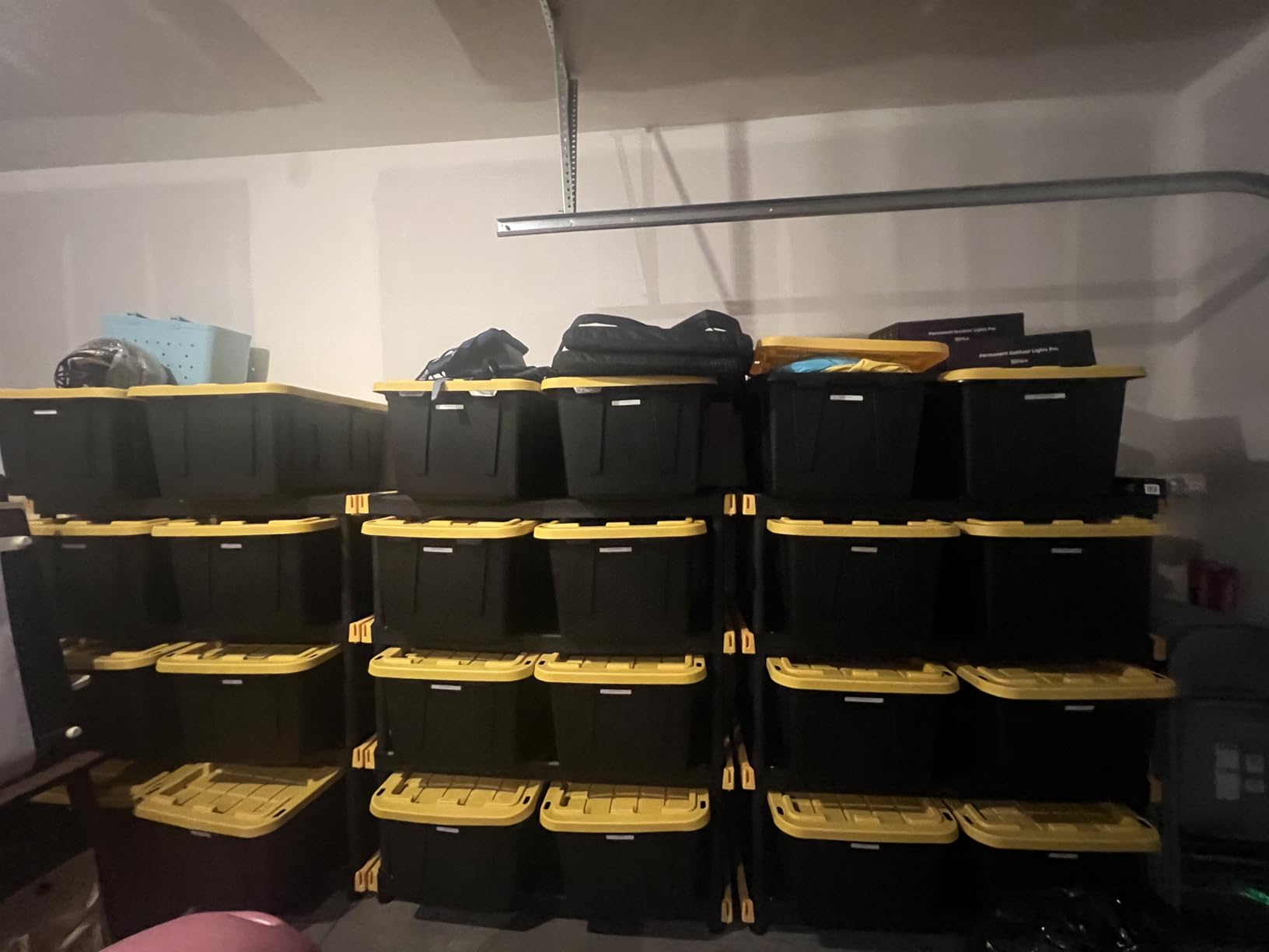 CX Heavy Duty 4-Tier Garage Storage Shelves + 8-pack 27-Gallon Bins & Lids | Garage organizing system with 4-tier shelf + 8 plastic 27-gal totes, 200 lbs/shelf customer photo 2