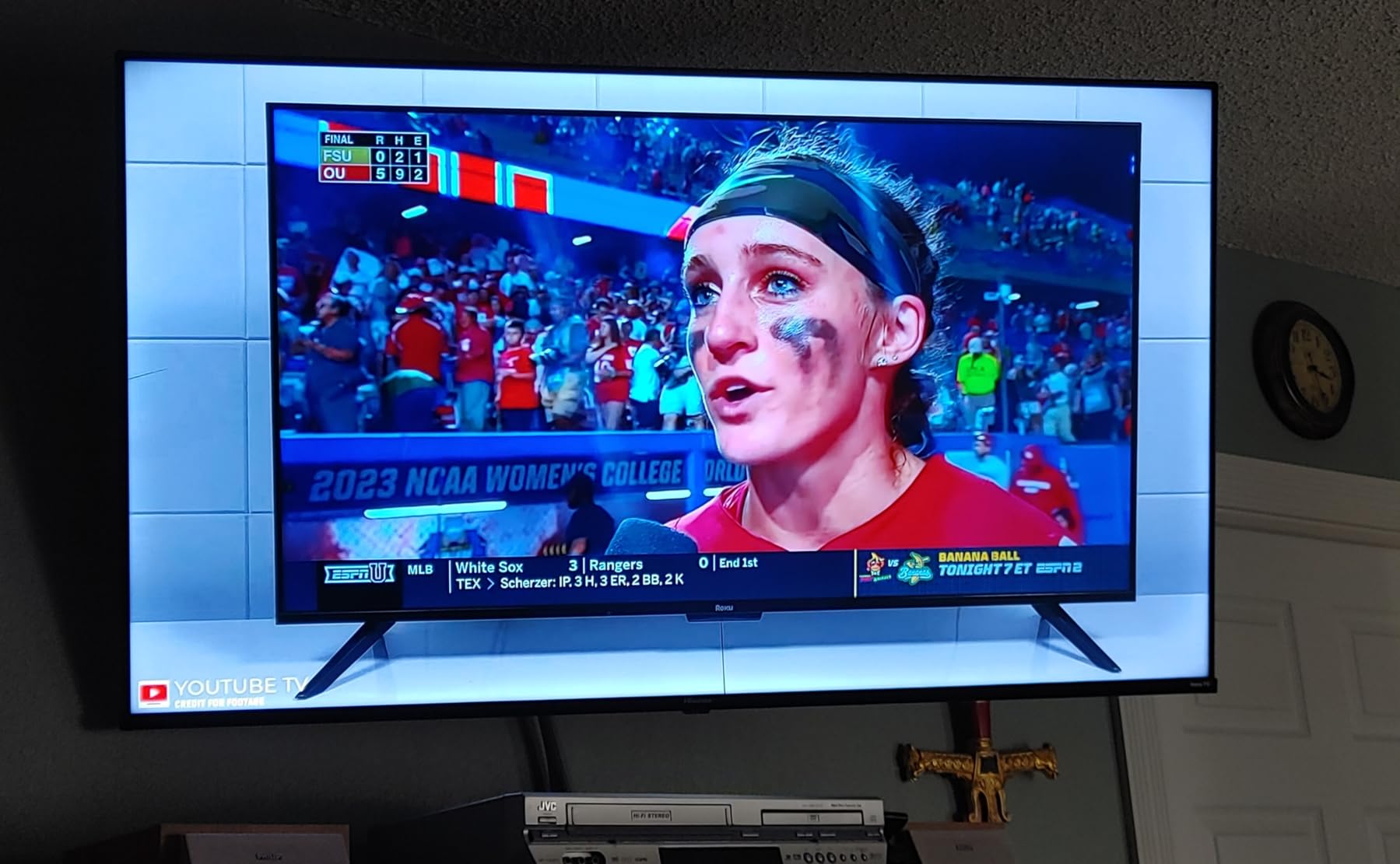 Hisense 43-Inch Class R6 Series 4K UHD Smart Roku TV with Alexa Compatibility, Dolby Vision HDR, DTS Studio Sound, Game Mode (43R6G) customer photo 1