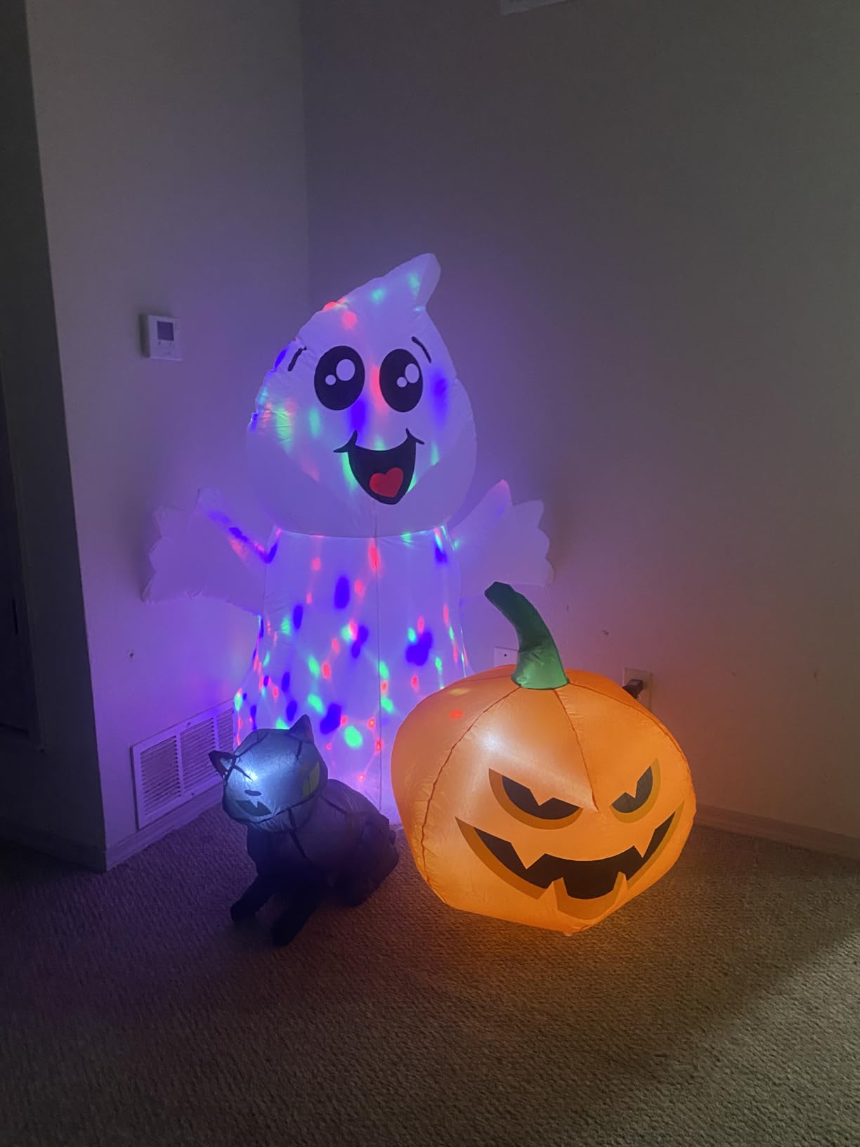 COMIN Halloween Inflatable 5FT Ghost with Black Cat and Pumpkin, Built-in LEDs Blow Up Yard Decoration for Party Outdoor Yard Garden Lawn customer photo 2