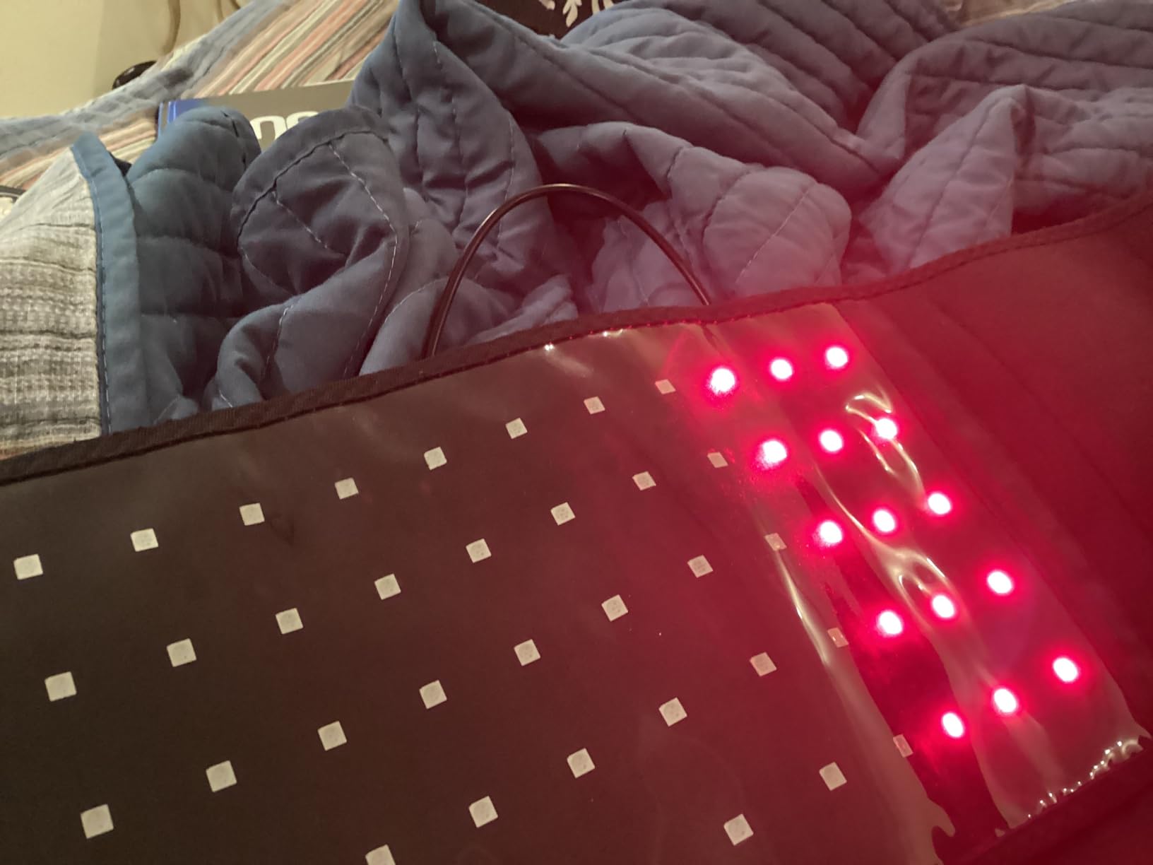 USUIE Red Light Therapy Belt, Infrared Light Therapy Wrap Red Light Therapy Device for Body with Timer for Women Men Gift customer photo 1