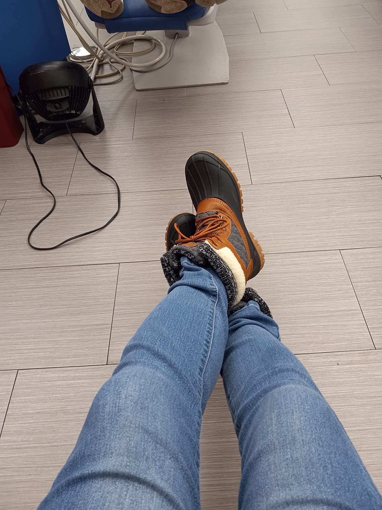 ALEADER Womens Winter Snow Boots | Waterproof Shell | Duck Boots customer photo 2