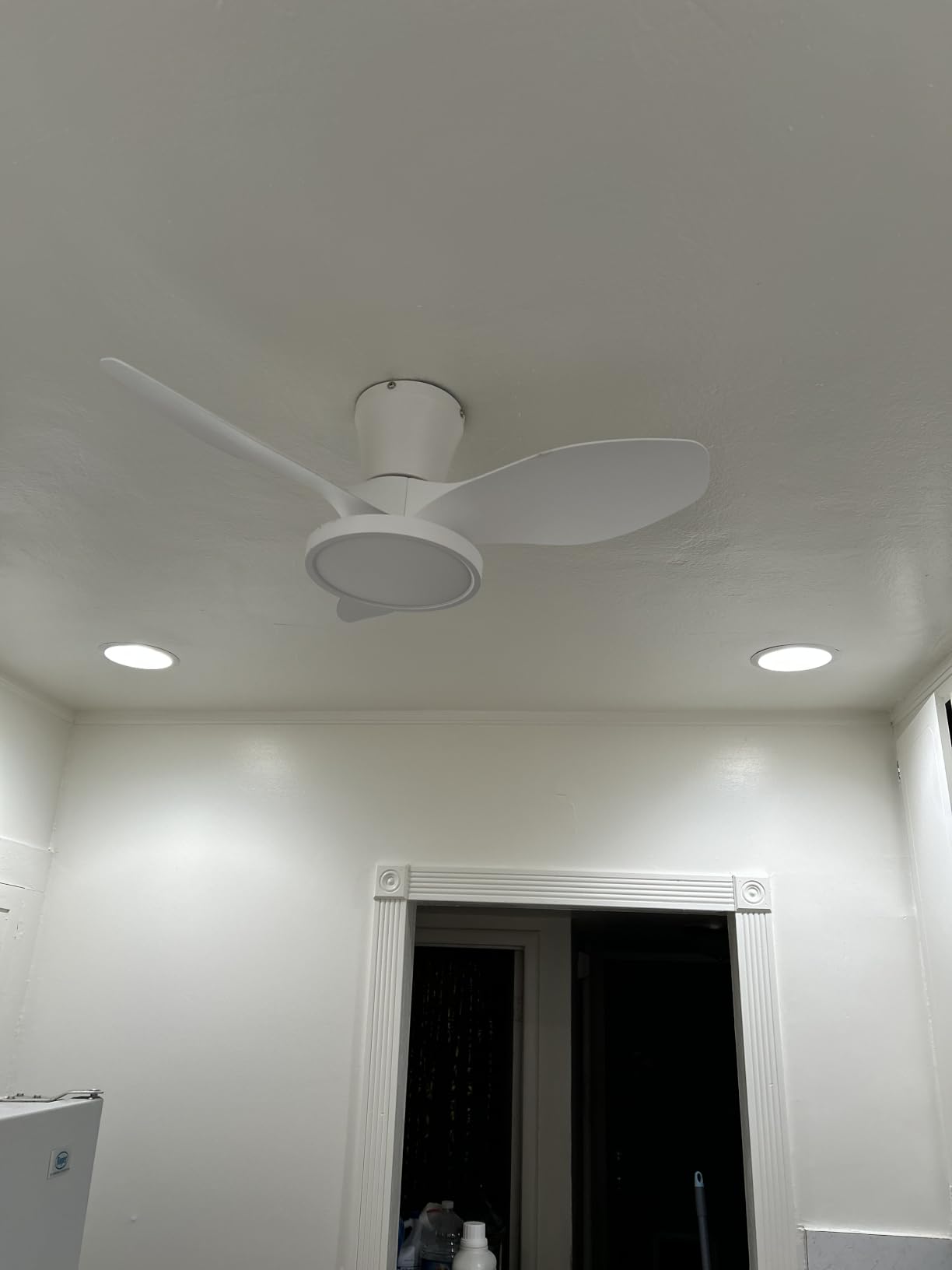 ocioc Quiet Ceiling Fan with LED Light DC motor 32 inch Large Air Volume Remote Control White for Kitchen Bedroom Dining room Patio | Ultra Quiet,Reversible,Dimmable Light,Cool Comfort,6-Speed,Timers,Beep-Off,Easy to Install,Energy saving,Indoor/Covered Patio customer photo 2