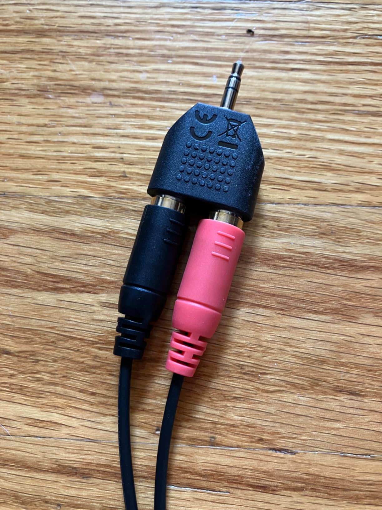 Sennheiser RS 120-W On-Ear Wireless Headphones, Transmitter/Charger Combo customer photo 1