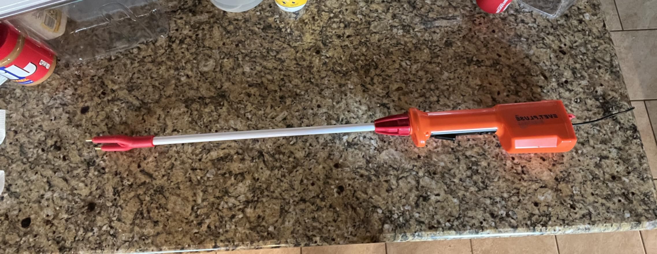 Rechargeable Cattle Prod for Cows Hogs Goats Sheep Large Dogs Waterproof Livestock Prod Electric Animal Prod with Flexible Shaft customer photo 1