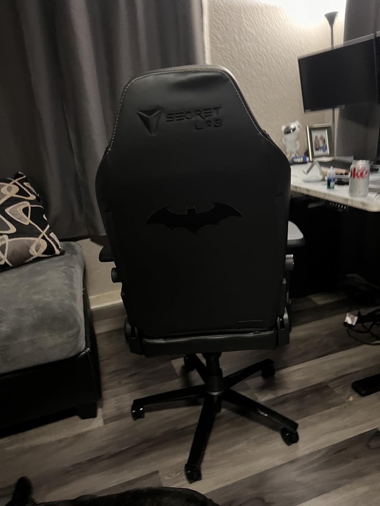 Secretlab Titan Evo Dark Knight Gaming Chair - Regular, Leatherette, Black | Ergonomic, Lumbar Support, High Back, Reclining, Magnetic Head Pillow, Standard (285 lbs), 4D Armrests, Height Adjustable customer photo 1