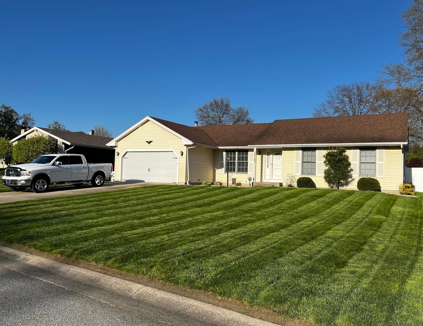 Lawn Stryper- Generation 3 Lawn Striping System/Stripe Your Lawn Like A Ballpark/ONLY Works with Honda 20