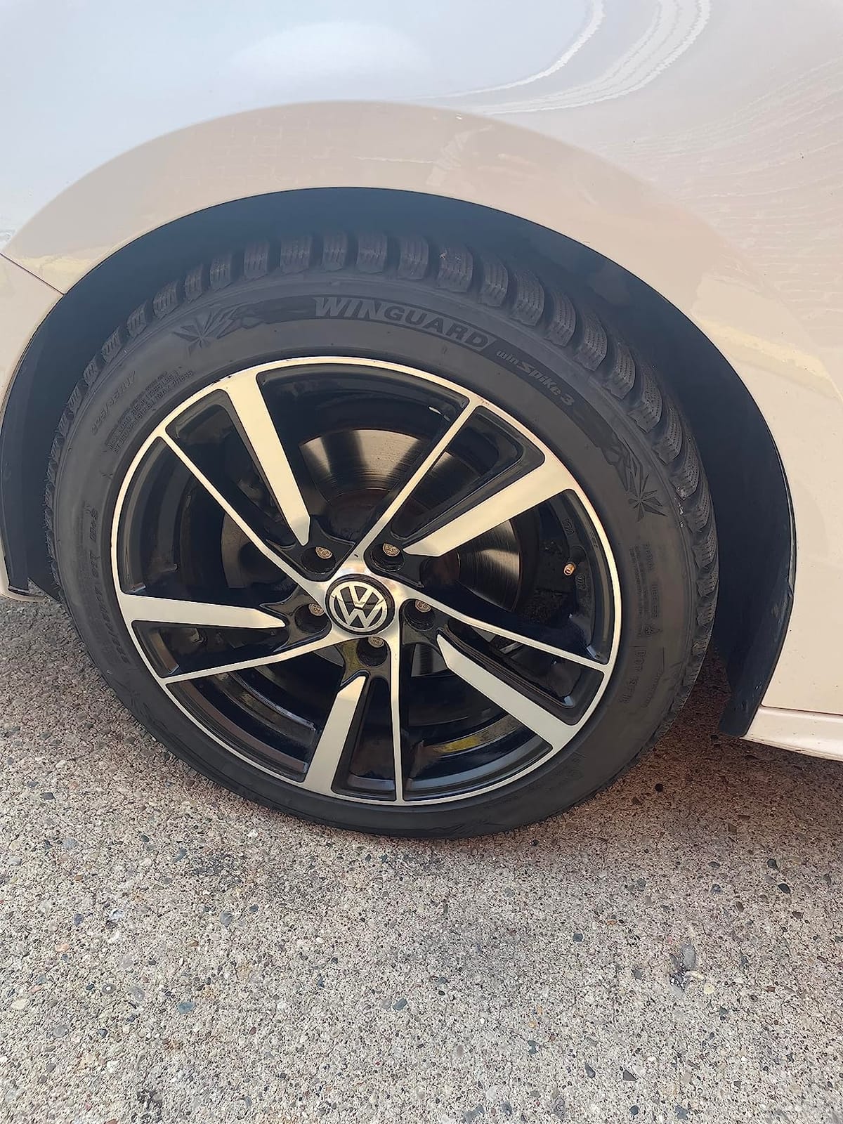 NEXEN Winguard Winspike 3 Winter Tire - 215/60R16 99T customer photo 1
