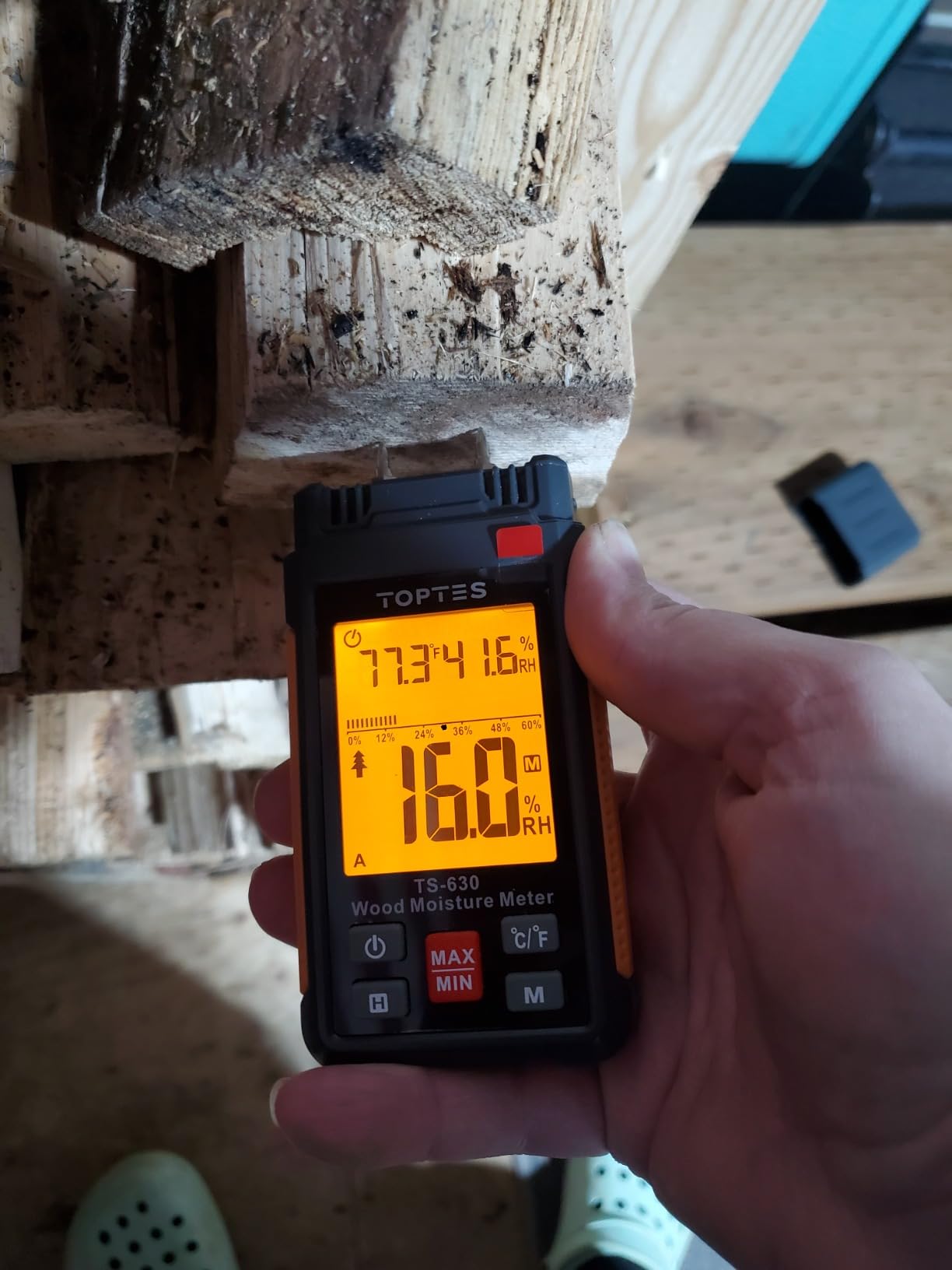 Wood Moisture Meter, TopTes Digital Moisture Meter TS-630, Handheld Humidity Tester with 2.25-inch LCD Display, Tricolor Backlight, Check The Dampness Level on Firewood/Drywall - Orange customer photo 2