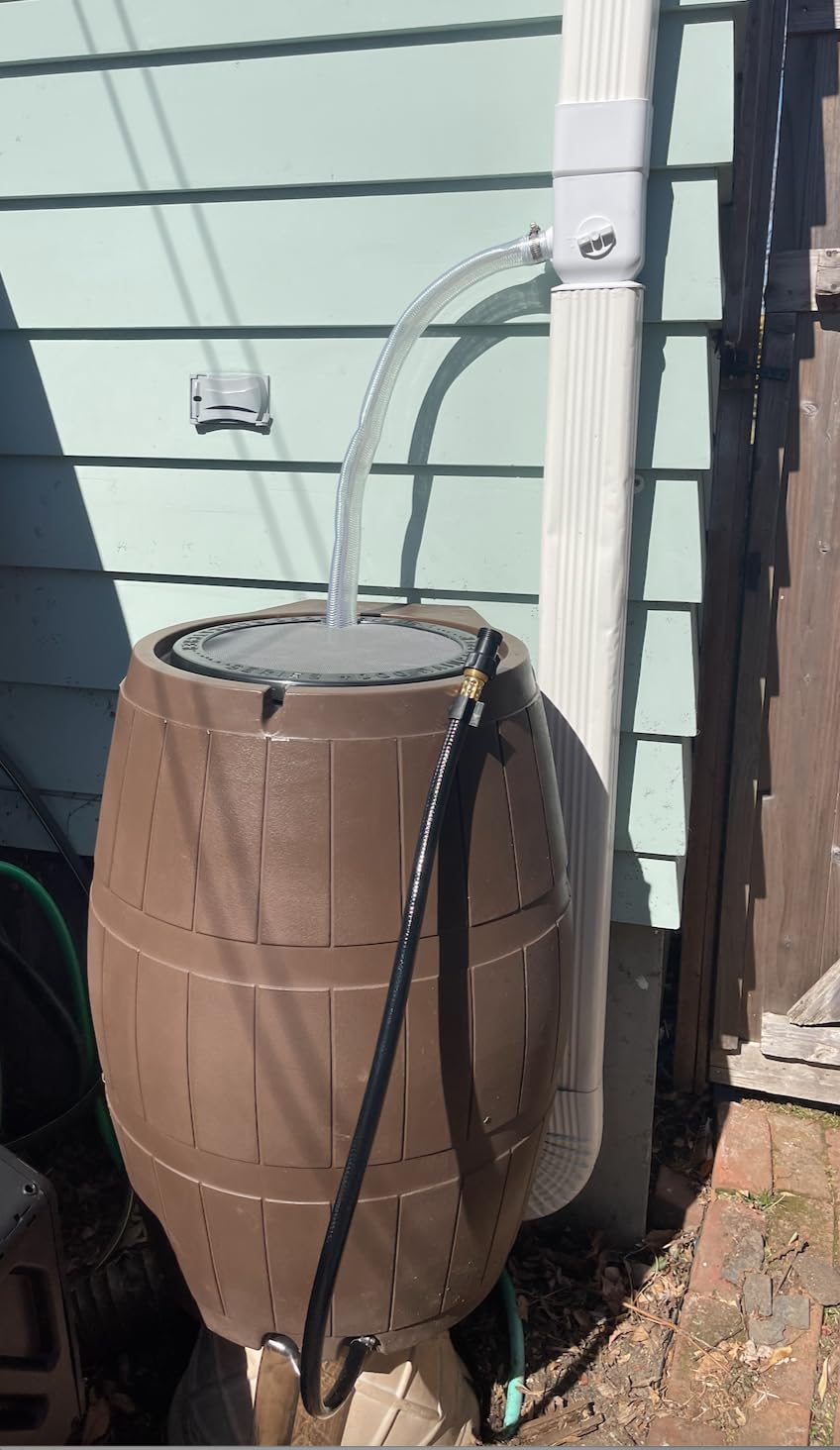 FCMP Outdoor Raincatcher, Flat-Back Rain Barrel with Spigots, 50 Gallon, Green customer photo 1