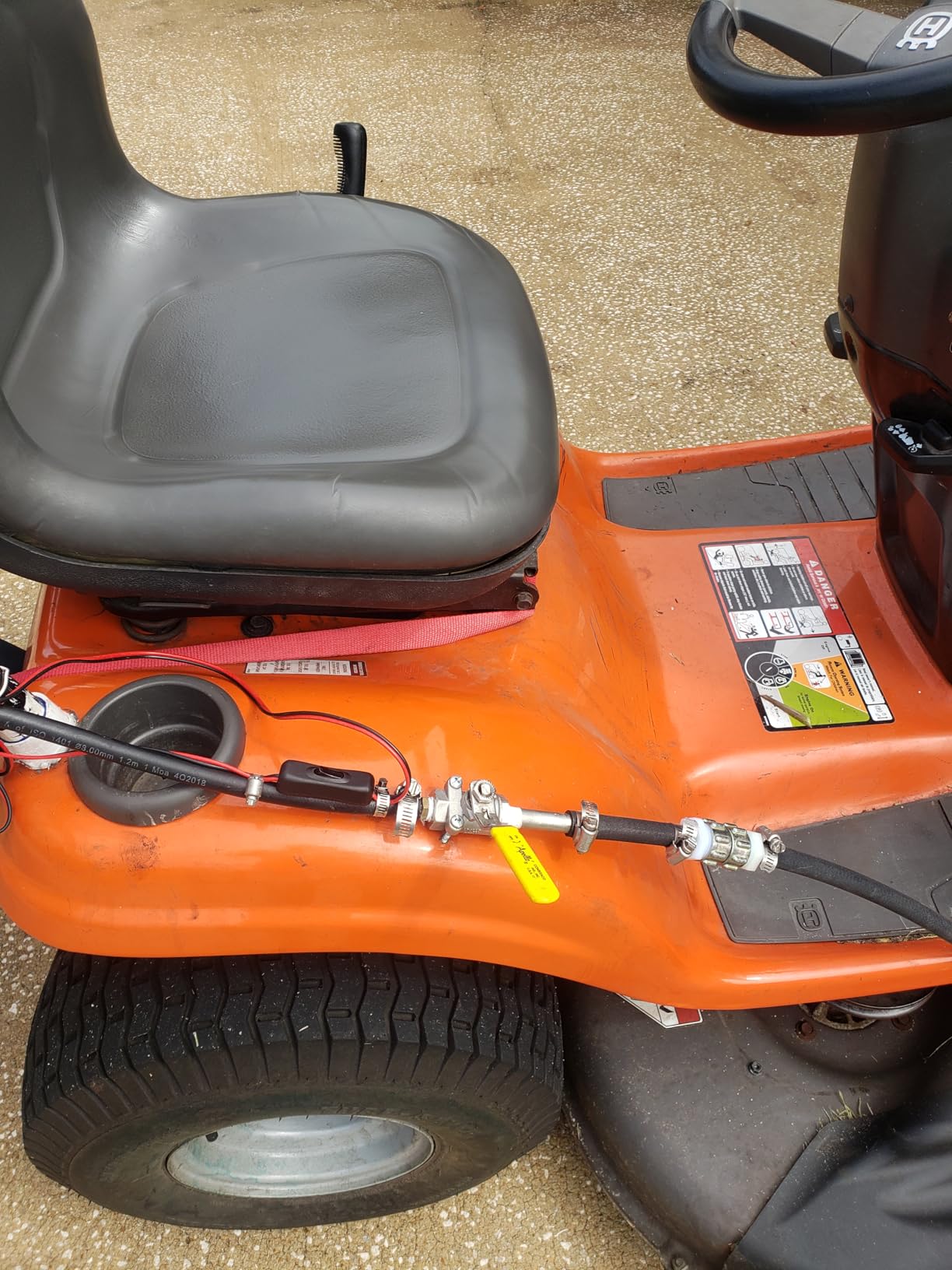 CHAPIN 97154 15-Gallon ATV/UTV Sprayer with 12V Pump & 15-Ft Hose customer photo 2