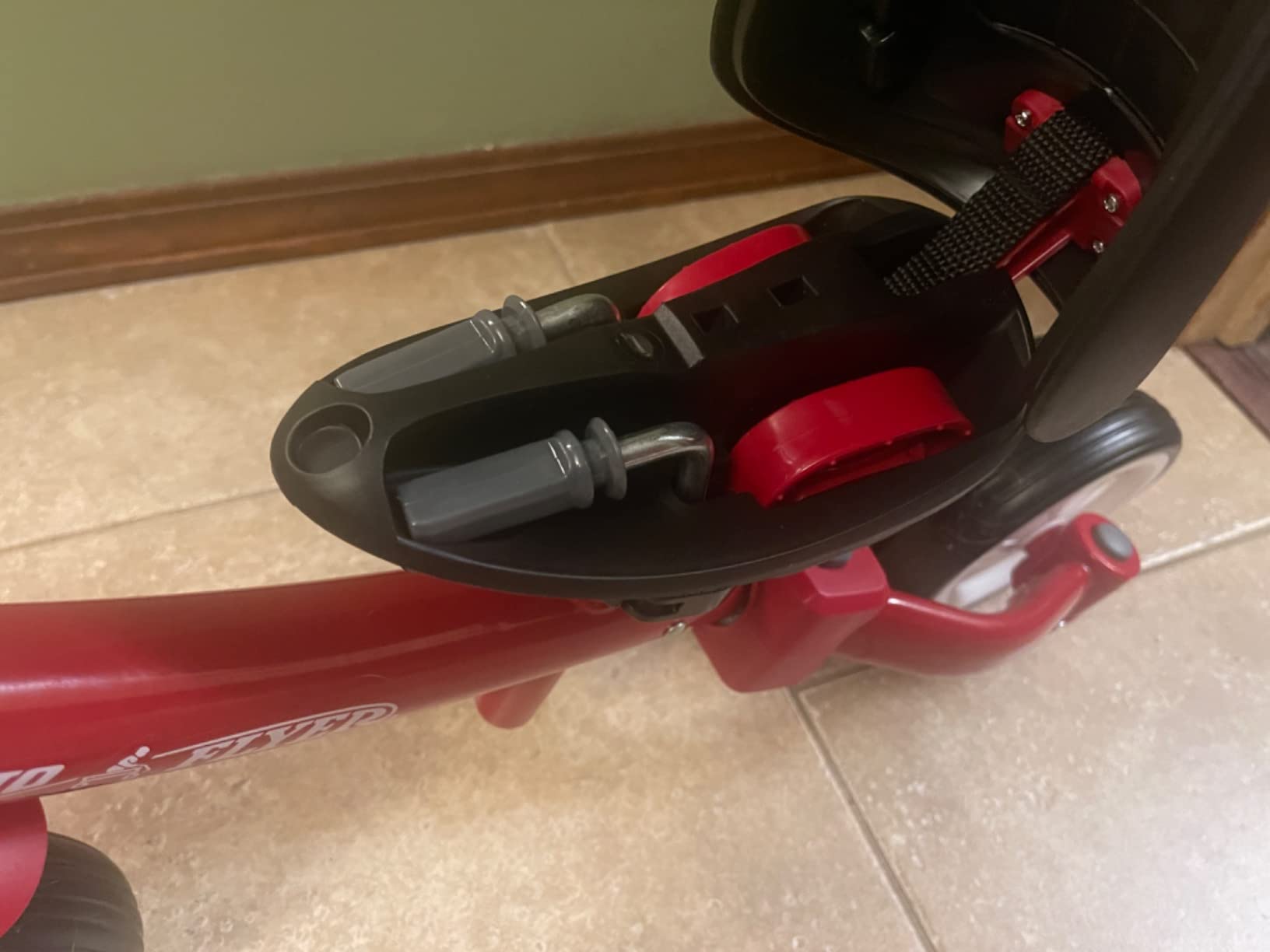 Radio Flyer Triple Play Trike, for Ages 1-3, 3-in-1 Ride-On, Ringing Bell | Tricycle or Balance Bike, Tool-Free Transformation, Adjustable Padded Seat, Steel Frame, Tricycle for Toddlers, Pedal Storage customer photo 1
