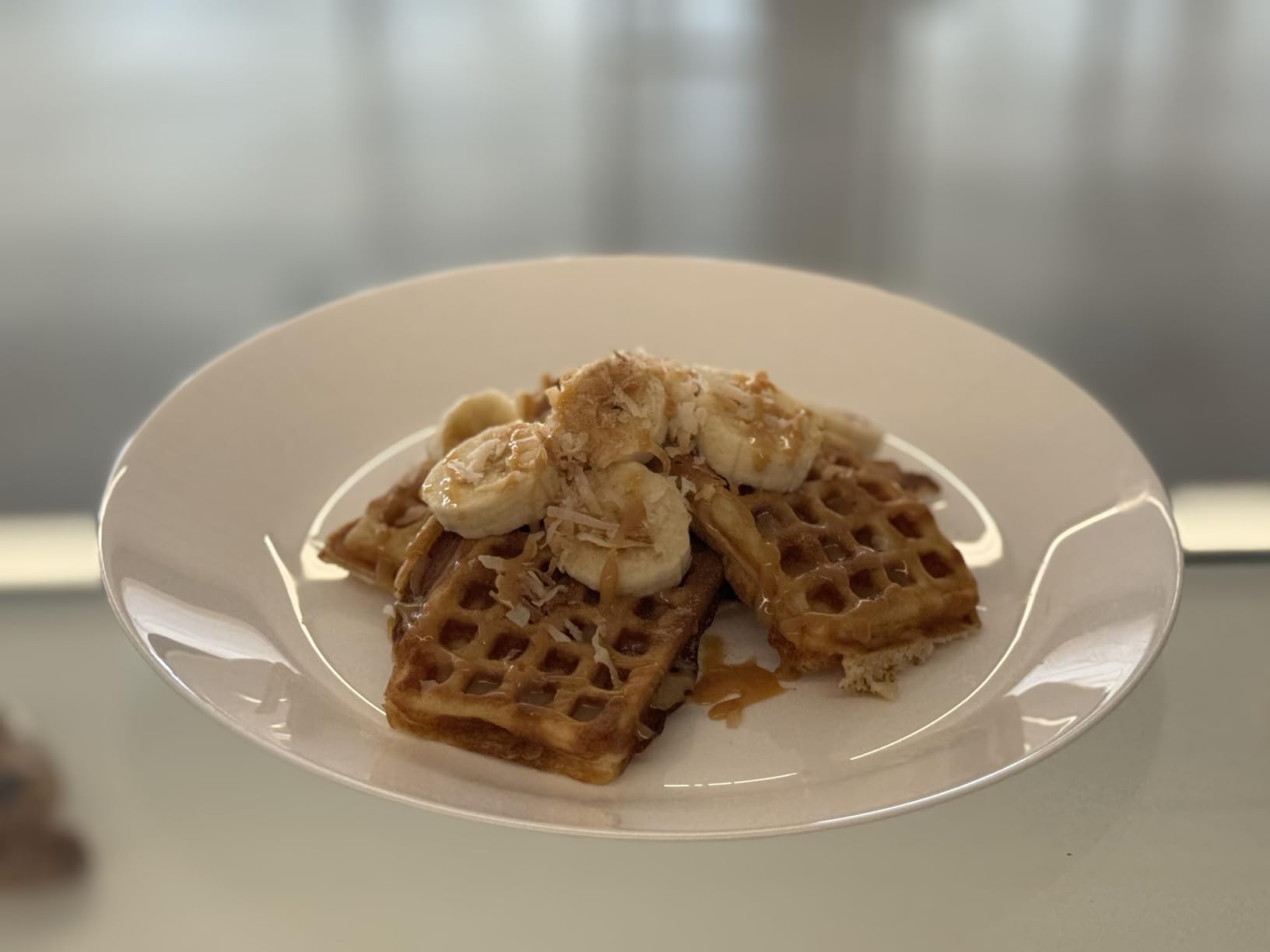 VEVOR Commercial Waffle Maker, 1300W Round Waffle Iron, Non-Stick Rotatable Waffle Baker Machine With 122-572℉ Temp Range and Time Control, Teflon-Coated Baking Pan Stainless Steel Body 110V customer photo 2