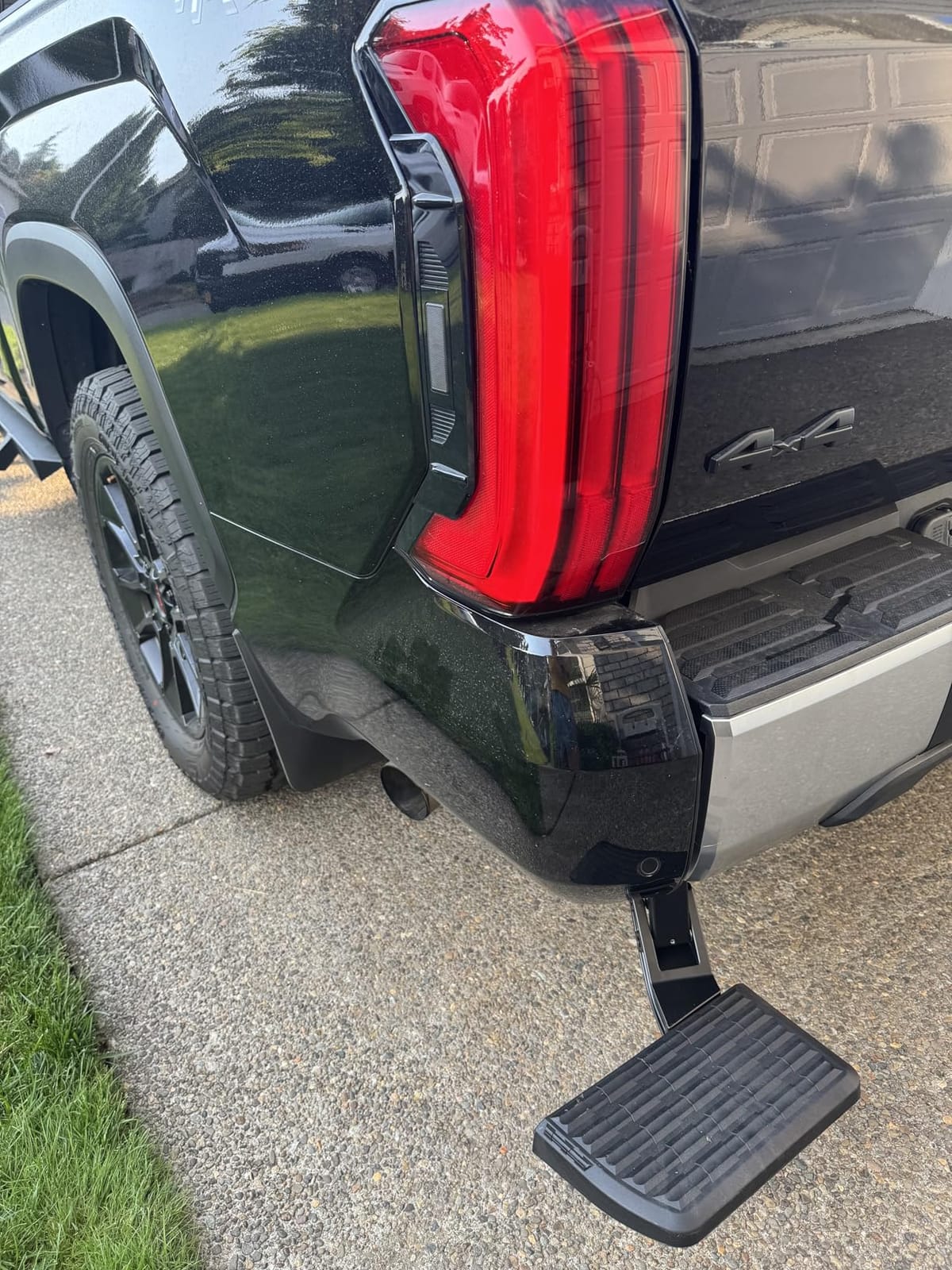 ASOPARTS Rear Bed Step Tailgate Bedstep for Toyota Tundra 2022-2026 Folding Truck Step Retractable No-Drill Bumper Tailgate Step Replace # PTS30-34000 PT392-34240 customer photo 1