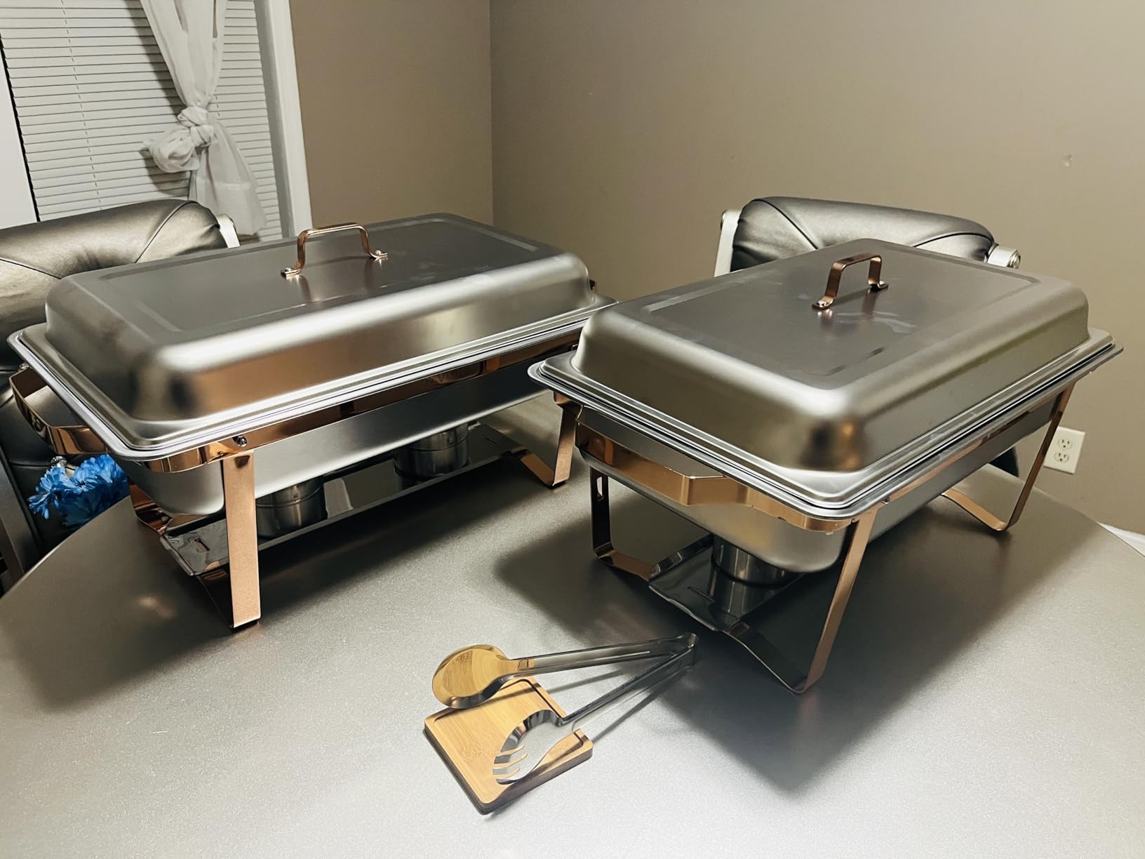 VEVOR Roll Top Chafing Dish Buffet Set, 6 Qt 2 Pack, Stainless Steel Chafer with 2 Full Size Pans, Round Catering Warmer Server with Lid Water Pan Stand Fuel Holder, for at Least 5 People Each customer photo 1