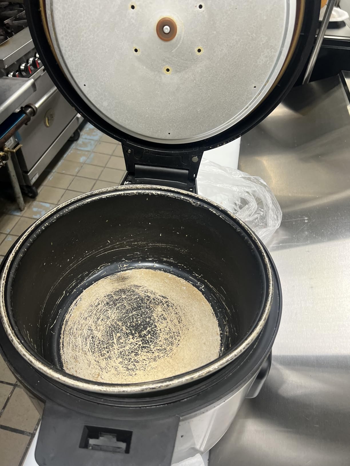 Winco 30 Cup Commercial-Grade Electric Rice Cooker, s customer photo 1