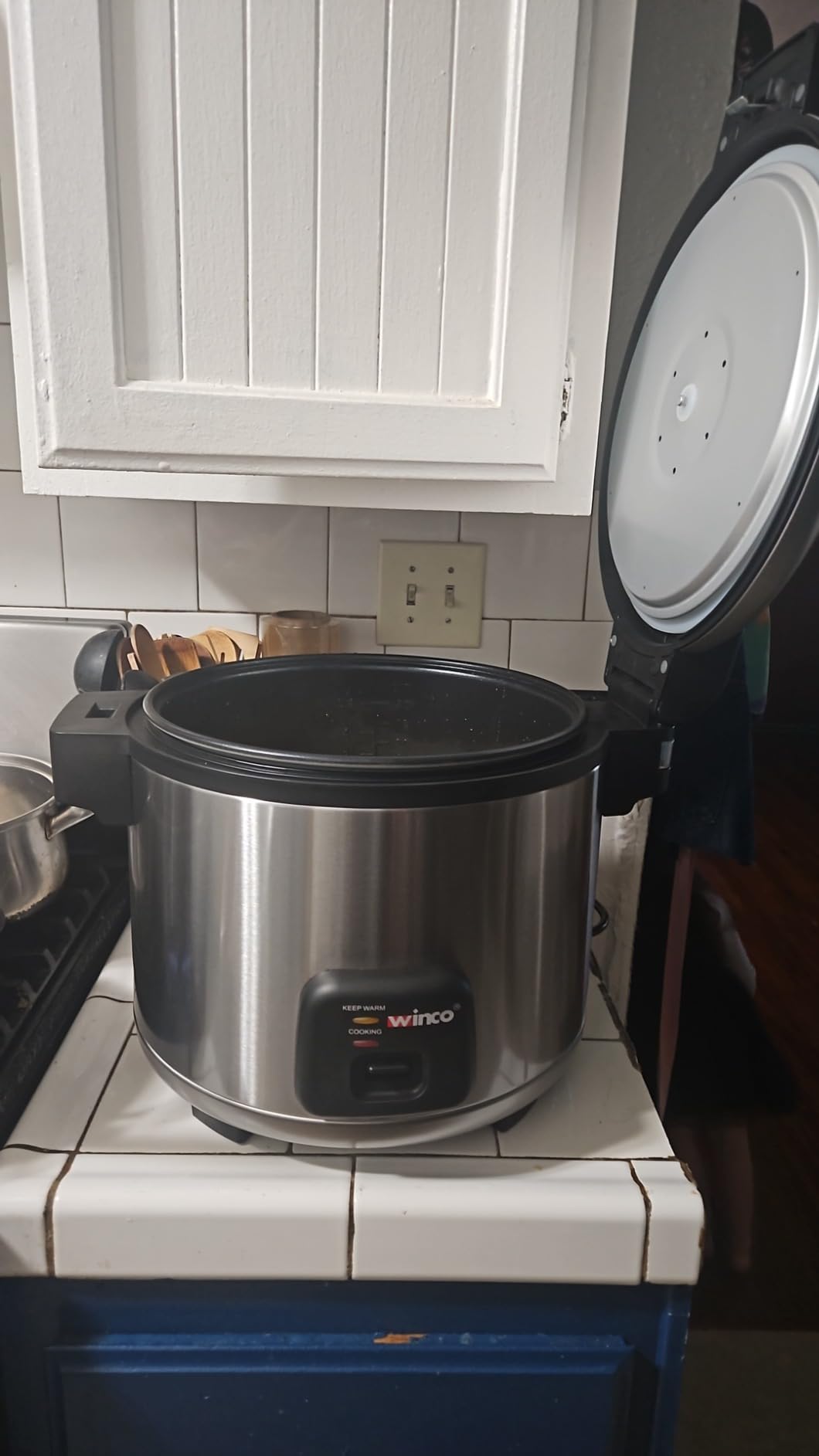 Winco 30 Cup Commercial-Grade Electric Rice Cooker, s customer photo 2