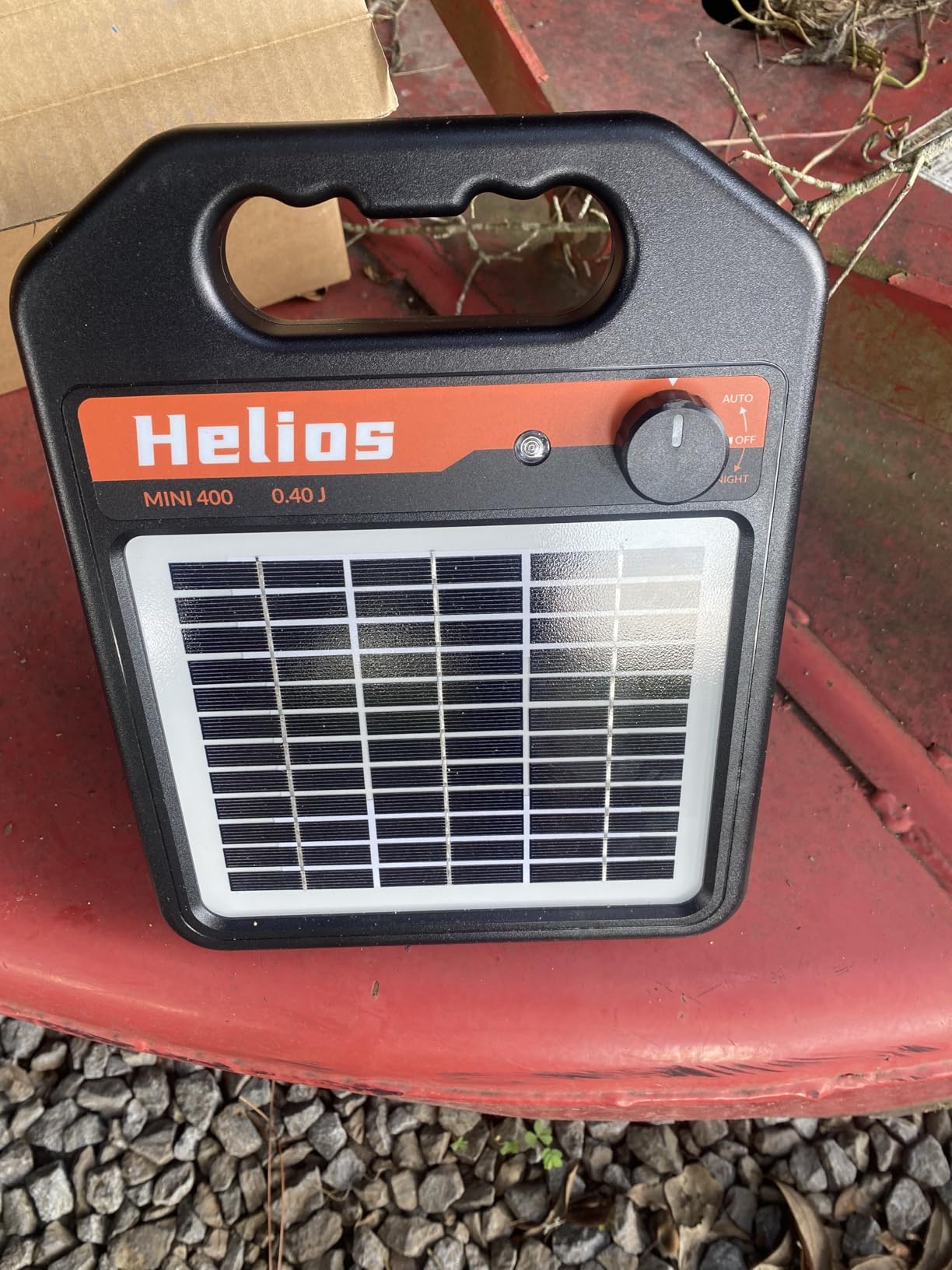 ANDMON MINI400 30 Miles Solar Electric Fence Charger, 0.4 Joule Solar Electric Fence for Livestock, Horses, Cattle Sheep, Solar Fence Charger with Day or Night Mode, Easy Installation customer photo 2