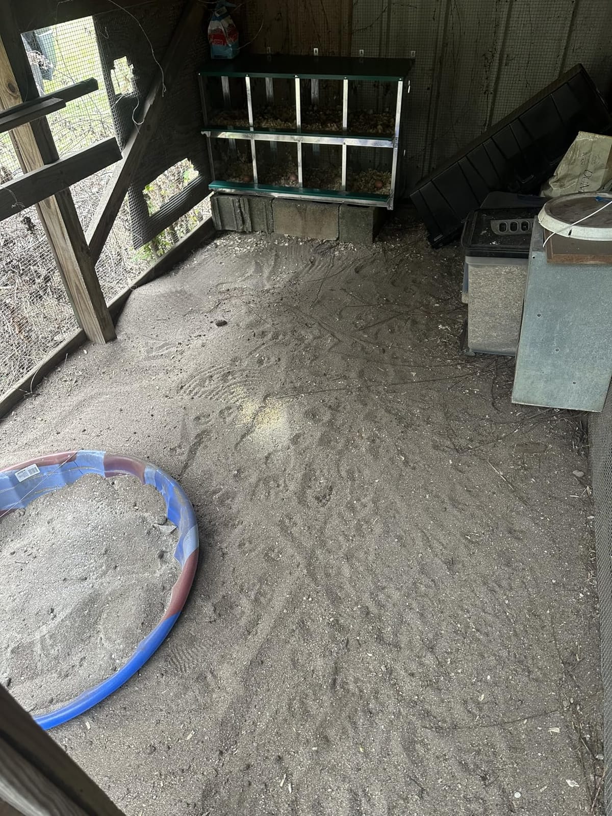 Chicken Nesting Box, 6 Compartment Metal Nesting Box customer photo 2