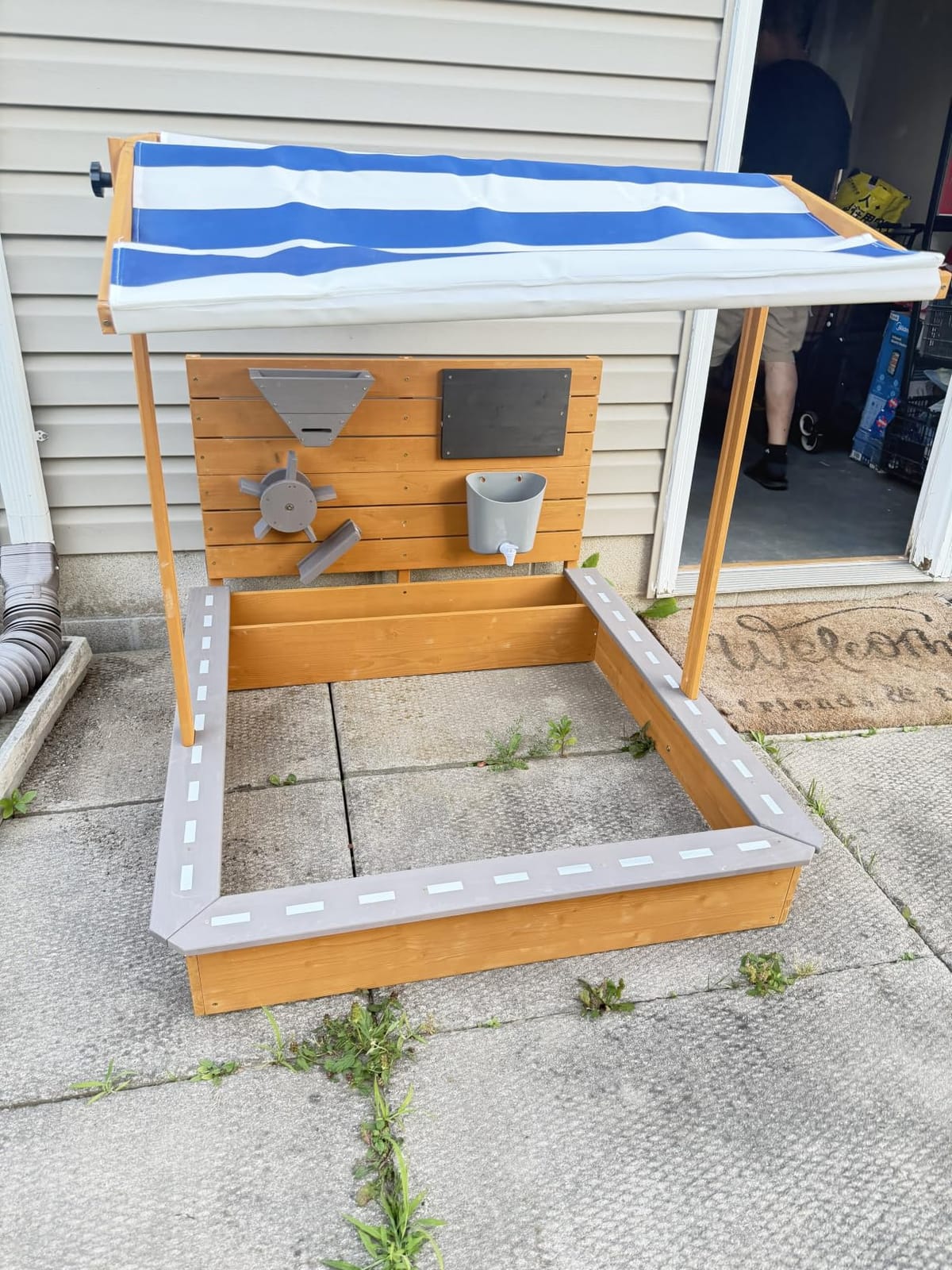 Kids Large Wooden SandBoxes with Roof, Pipleo Outdoor Sand Box Play w/Canopy for Backyard Garden Beach, Sand Pit for Beach Patio Outdoor, Adjustable Cover & Funnel & Drawing Board - Brown Oak customer photo 1