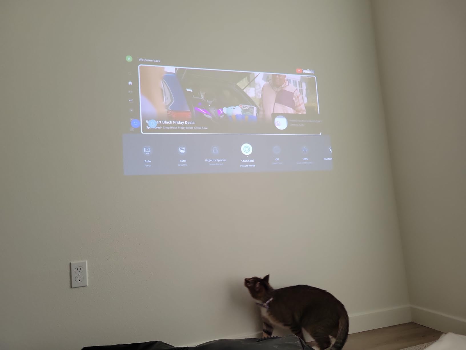 Samsung 30” - 100” The Freestyle 2nd Gen with Gaming Hub Smart Portable Projector, FHD, HDR, Big Screen Home Theater Experience, 360 Sound, SP-LFF3CLAXXZA, 2023 Model customer photo 1