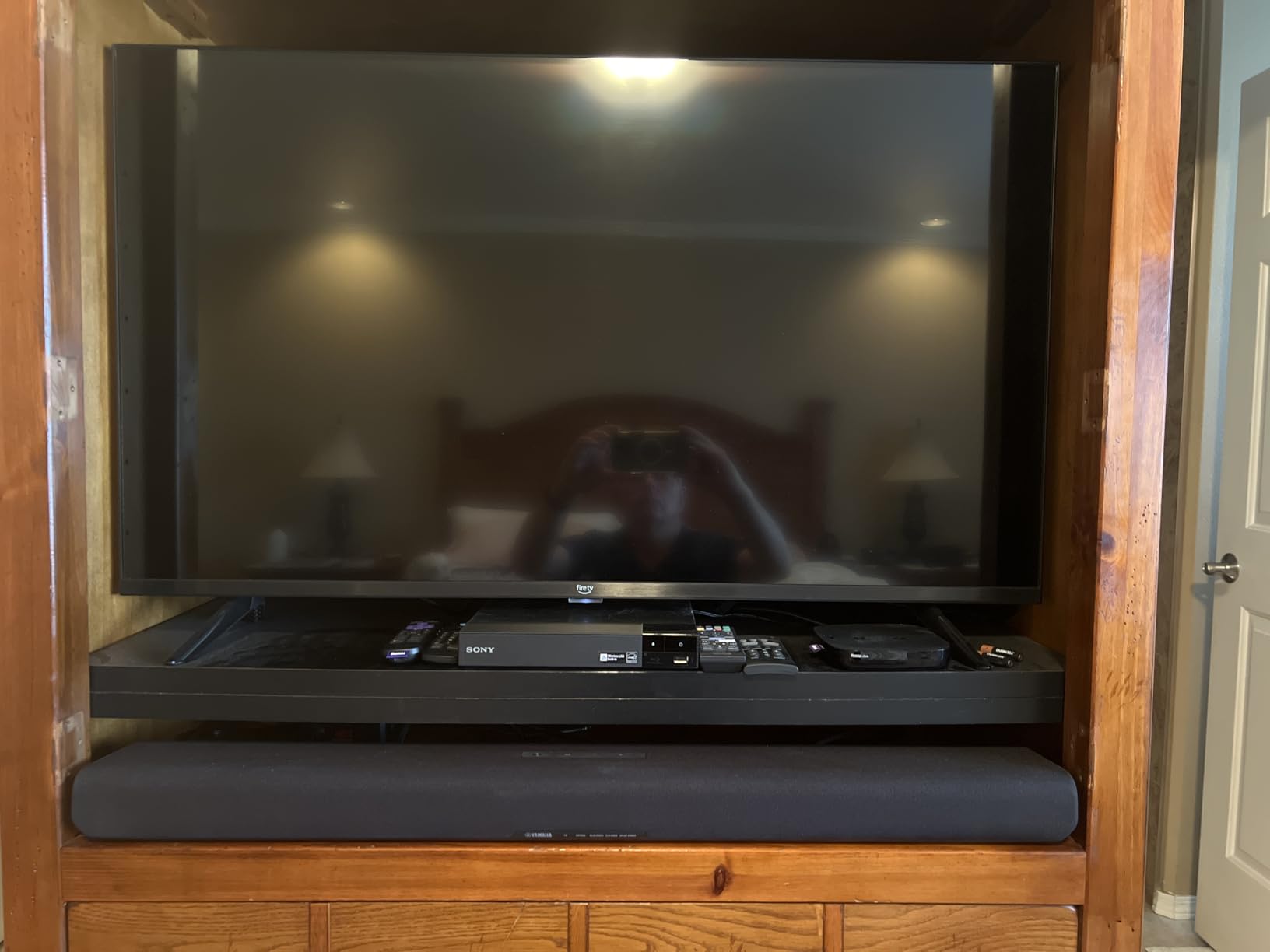 Yamaha SR-B30A Sound bar with Built-in Subwoofers, Dolby Atmos Sound bar for TV, Home Theater Sound System for TV, Bluetooth, Black customer photo 1