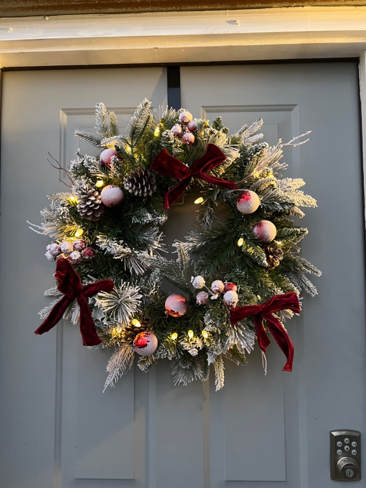 Pre-lit Snow Christmas Wreath with Red Balls, Berries and Bows, 24 Inch 50 Battery Operated LED Lights, Holiday Decoration for Front Door Outdoor customer photo 1