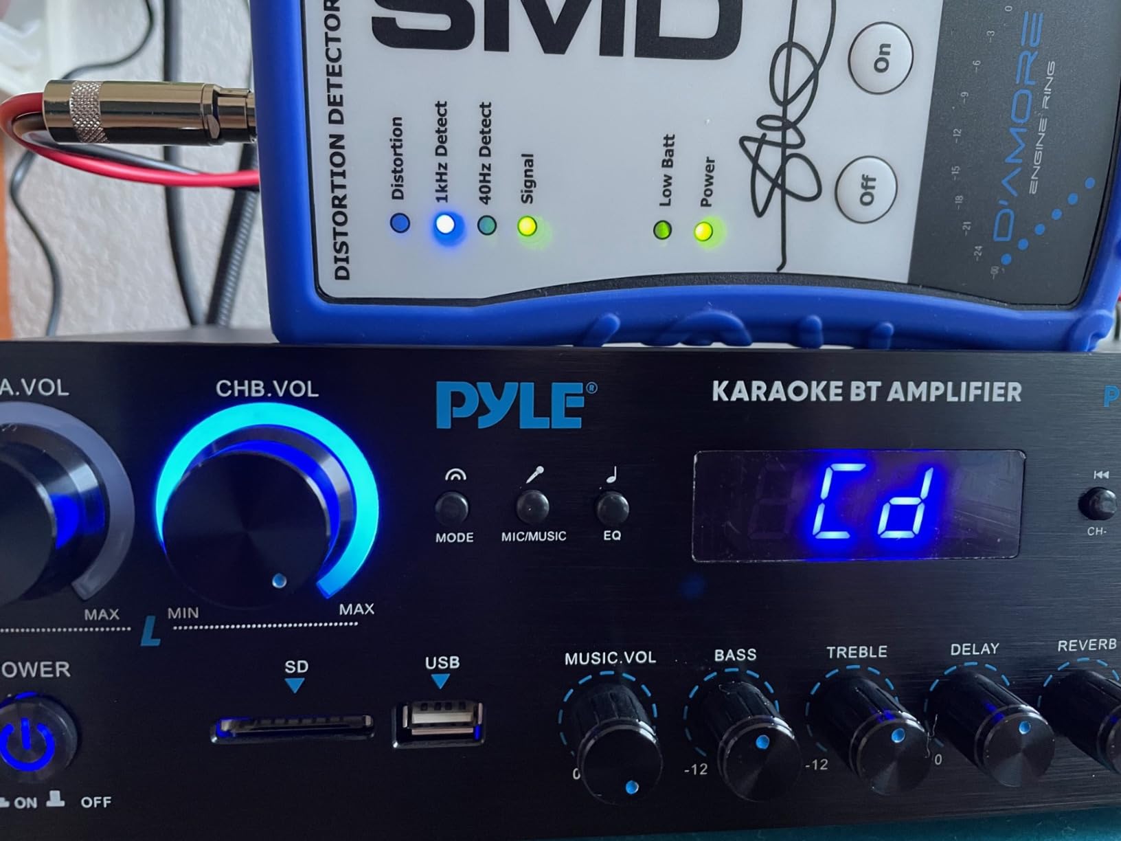 Pyle Home Stereo Receiver with Bluetooth - 4 Channel Amplifier, 800 Watt Max, USB-A Input w MP3 Player, Easy Karaoke Setup with Mic Vol, Reverb and Delay, RCA in/Out, SD Card, FM Radio - PDA77BU customer photo 1