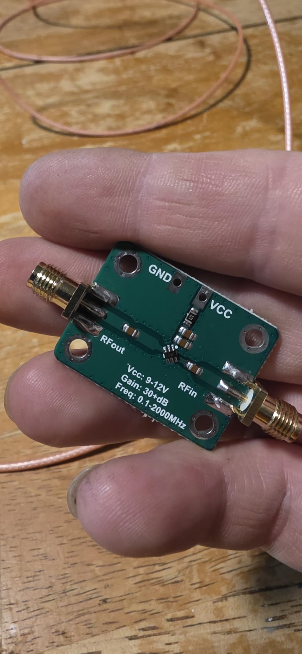 Low Noise RF Amplifier 0.1-2000MHz 32dB Gain, LNA Broadband Amplifier 9-12V 27mA for CB Radio, Shortwave, FM, SDR, Ham Radio, Low Noise Figure 13dBm 50 Ohm customer photo 2