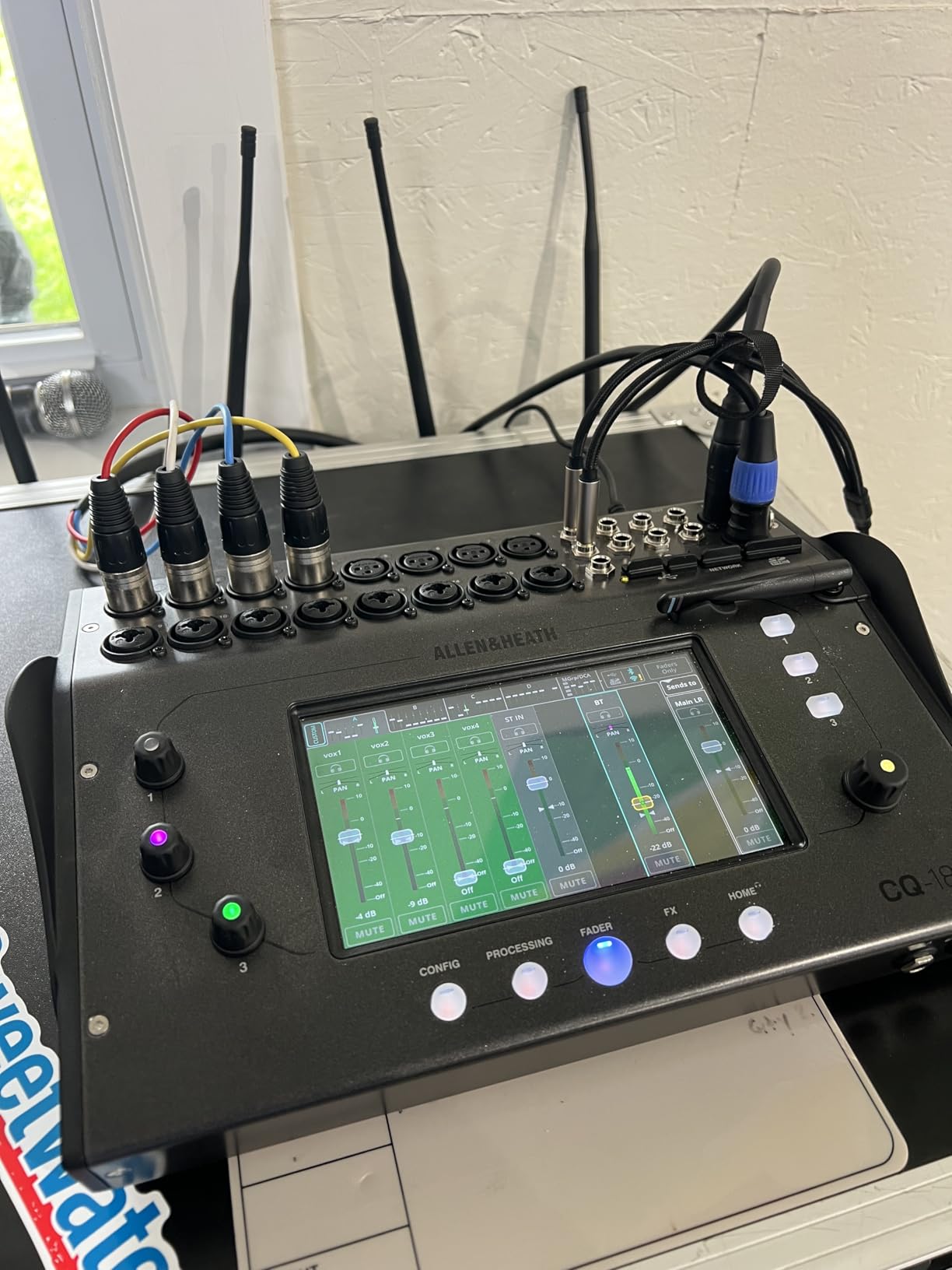 Allen & Heath CQ-12T Digital Mixer with 7-inch Touchscreen and Bluetooth | 7 Touchscreen and Bluetooth Connectivity customer photo 2