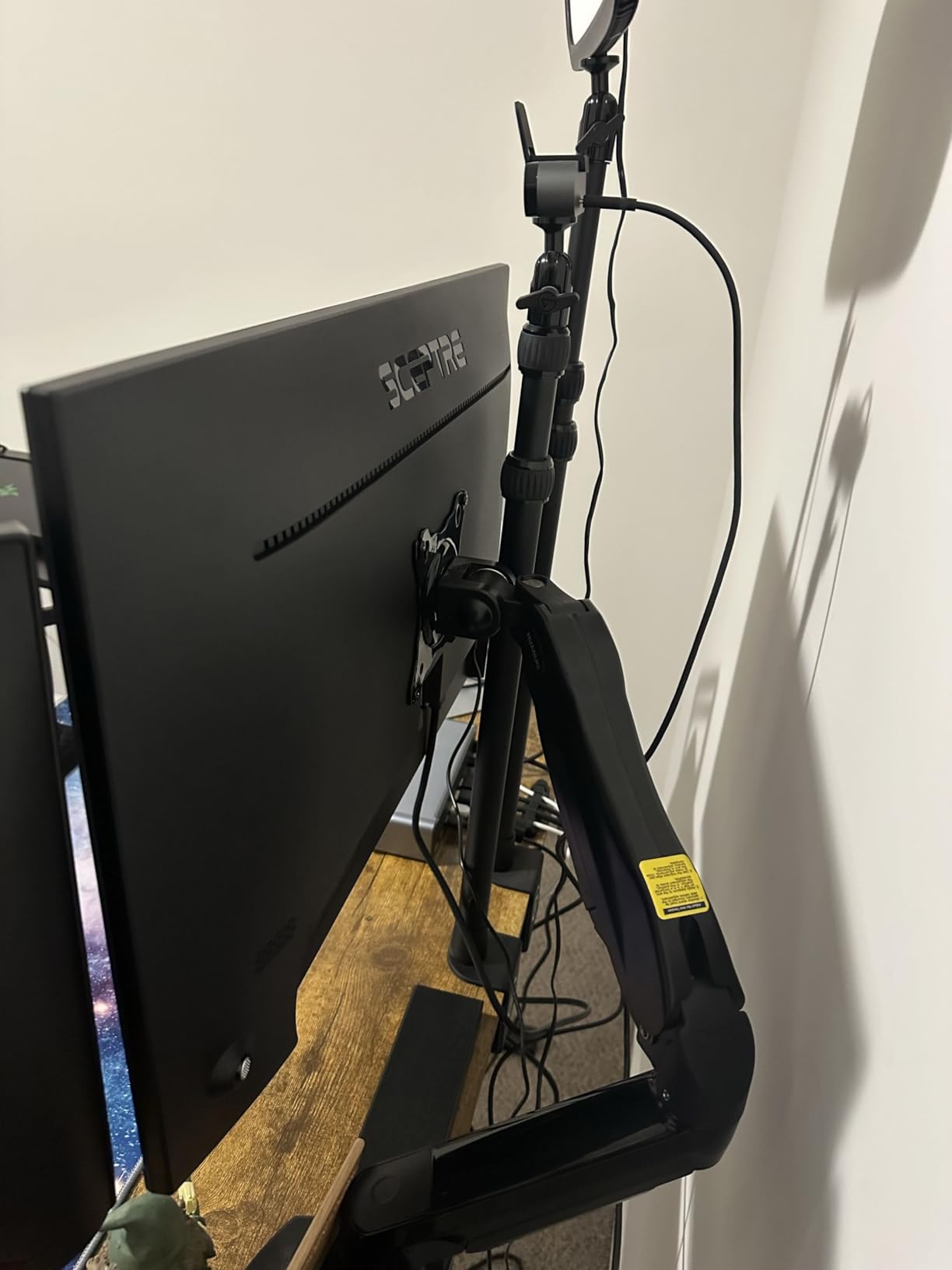 Sceptre 27-inch Prime Gaming Monitor 100Hz 1ms DisplayPort HDMI x2 100% sRGB AMD FreeSync Build-in Speakers, Eye Care Frameless Machine Black 2025 (E275W-FW100T Series) | 100Hz 1ms DisplayPort HDMI x2 100% sRGB AMD FreeSync Build-in Speakers, Eye Care Frameless Machine Black 2025 (Series) customer photo 1