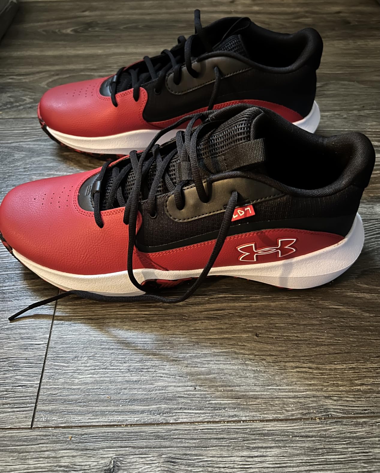 Under Armour Unisex-Adult Lockdown 7 Basketball Shoe customer photo 2