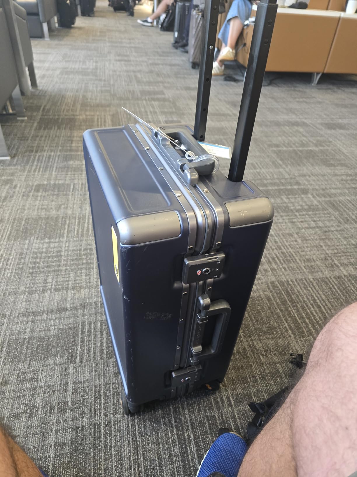 LEVEL8 Carry On Luggage Airline Approved Zipperless with Aluminum Frame, Hard Case Luggage with Spinner Wheels, Metal Travel Suitcase with Double Tsa Locks, 20 Inch, Blue customer photo 2